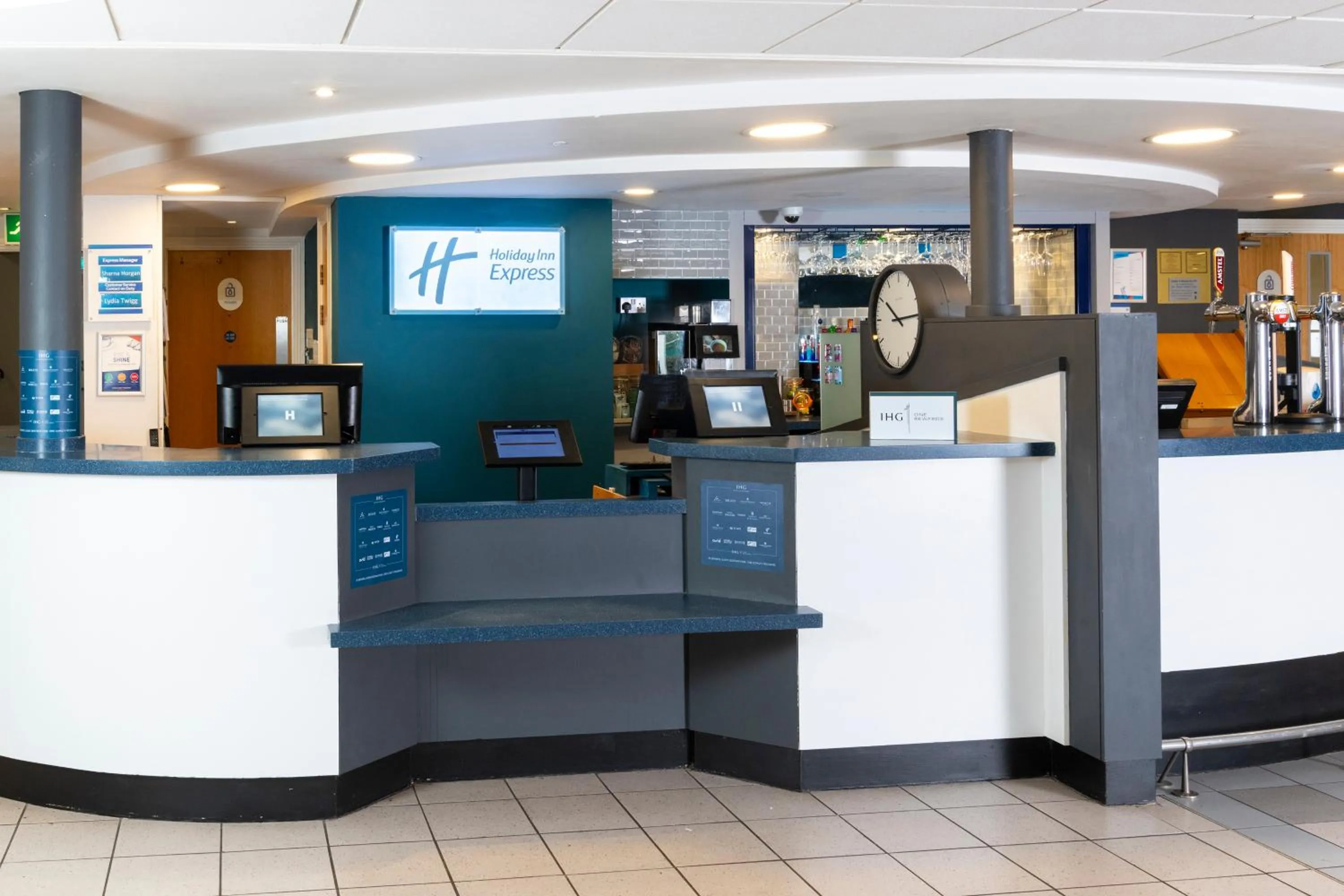 Lobby or reception in Holiday Inn Express Stafford by IHG