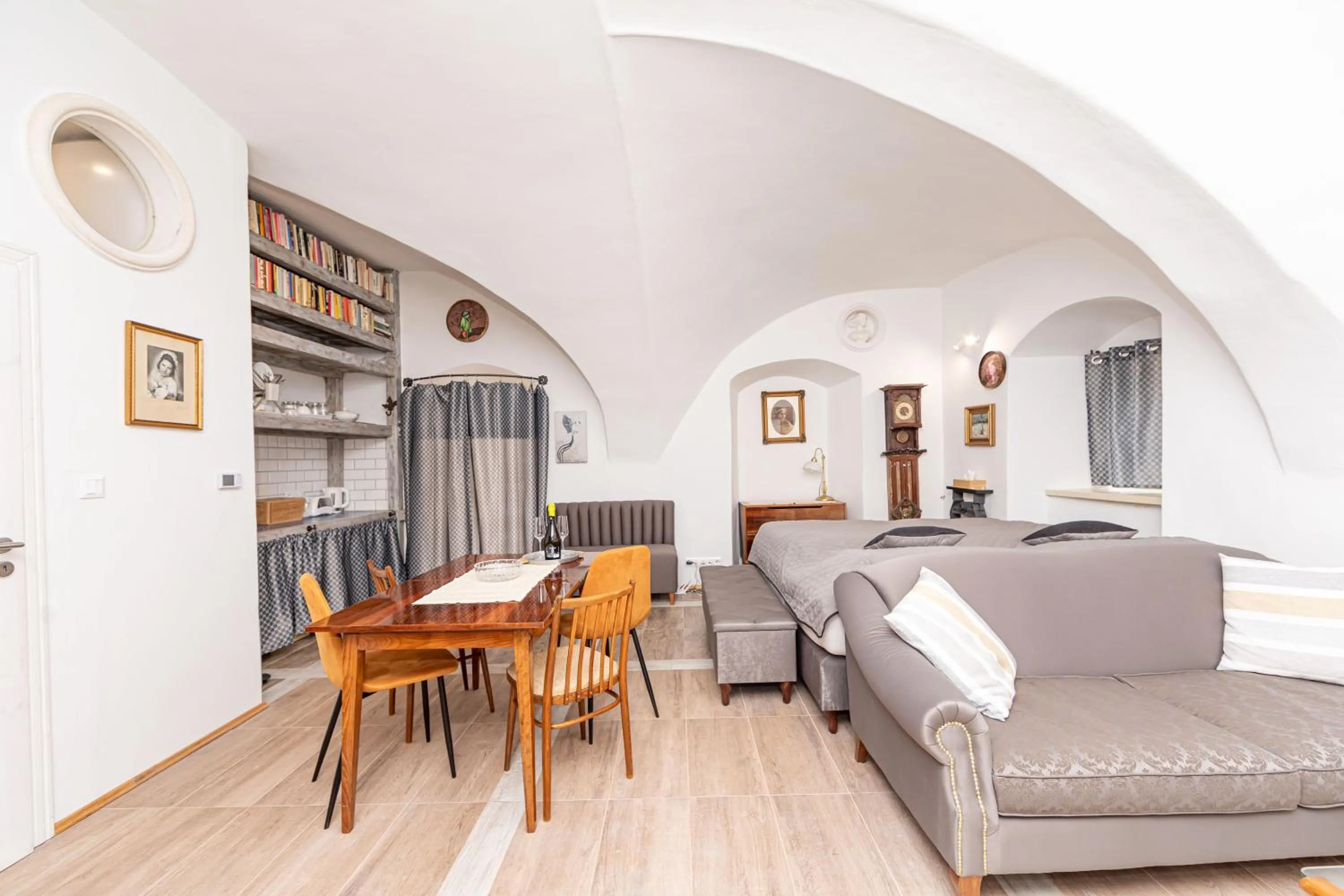 Photo of the whole room, Bed in Opera apartments - Mestský palác