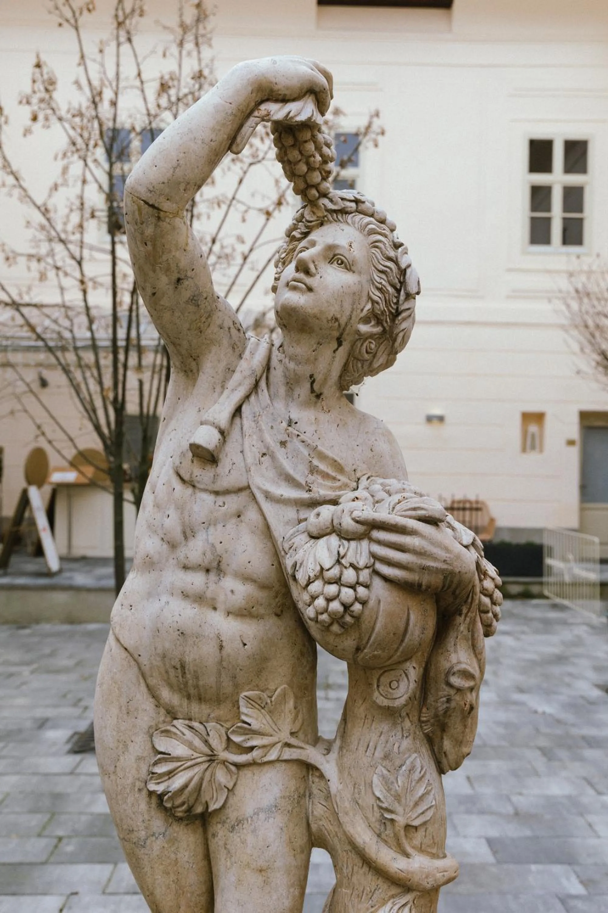 Property building in Opera apartments - Mestský palác