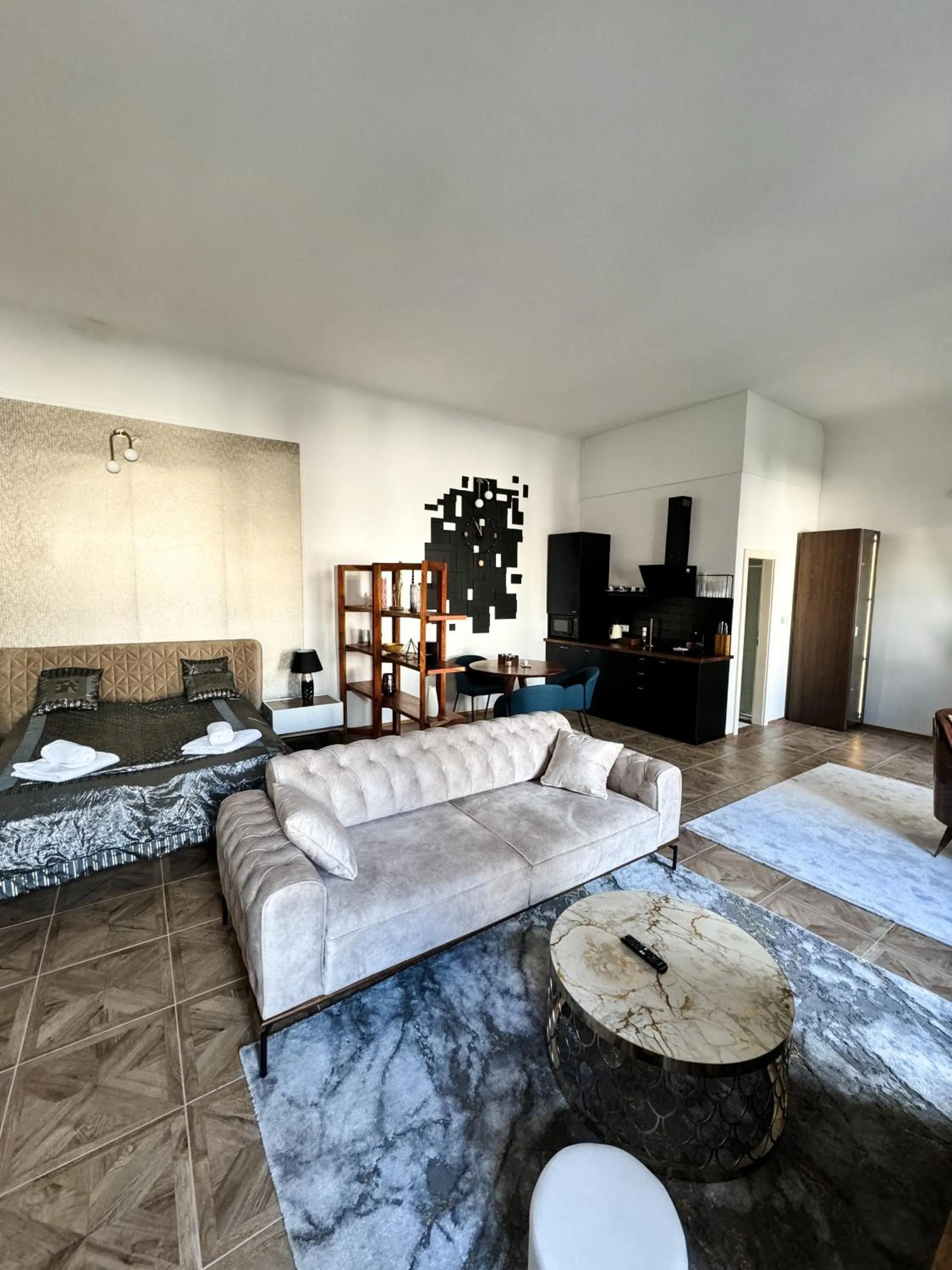 Photo of the whole room, Bed in Opera apartments - Mestský palác