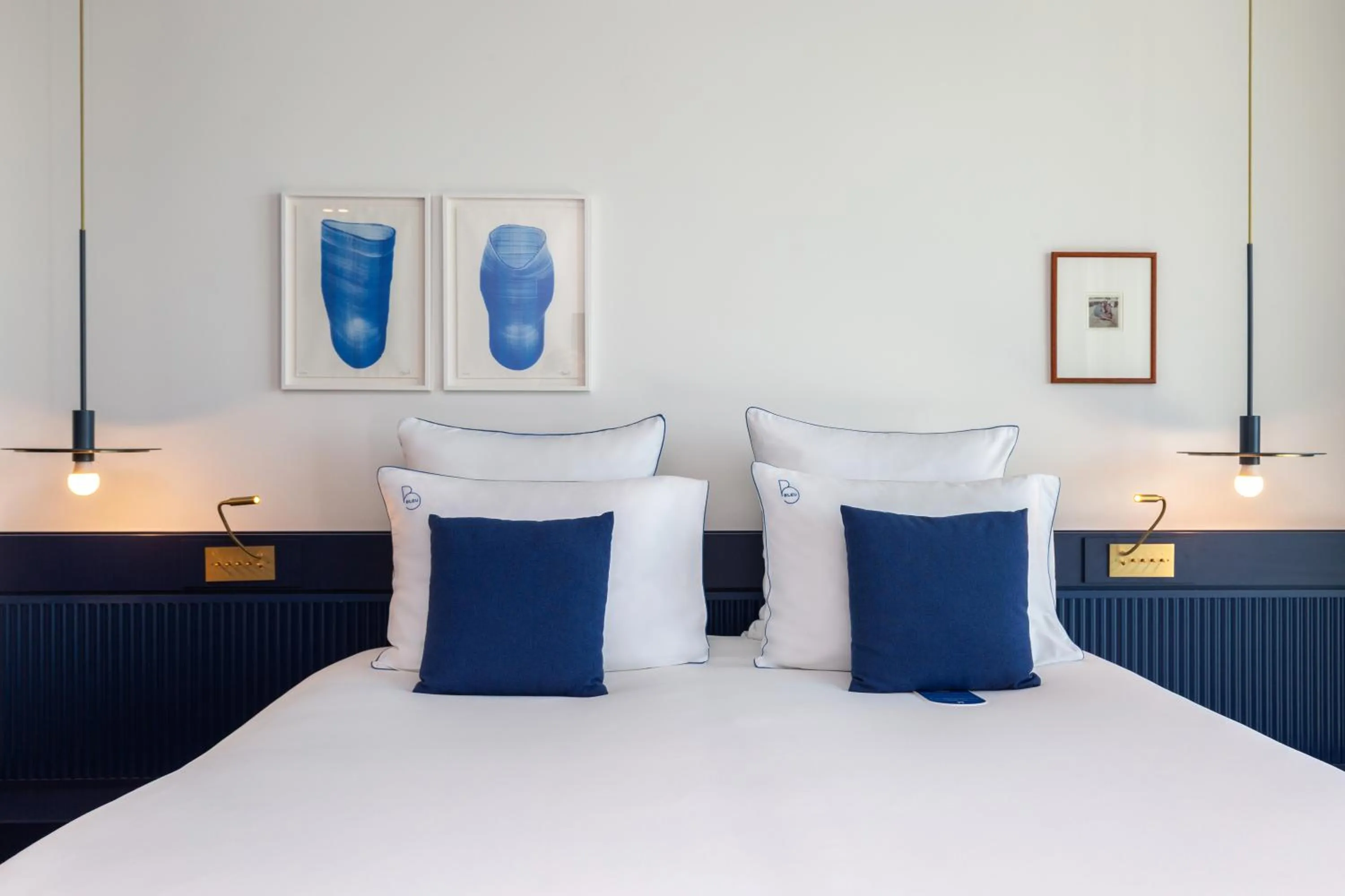 Bed in Bleu Hôtel & Spa