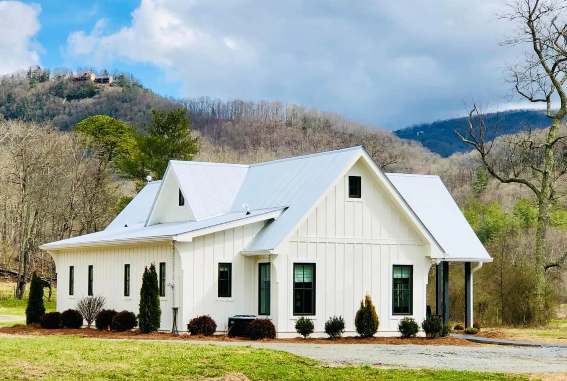 Mountain view in Cottages @ Julep Farms