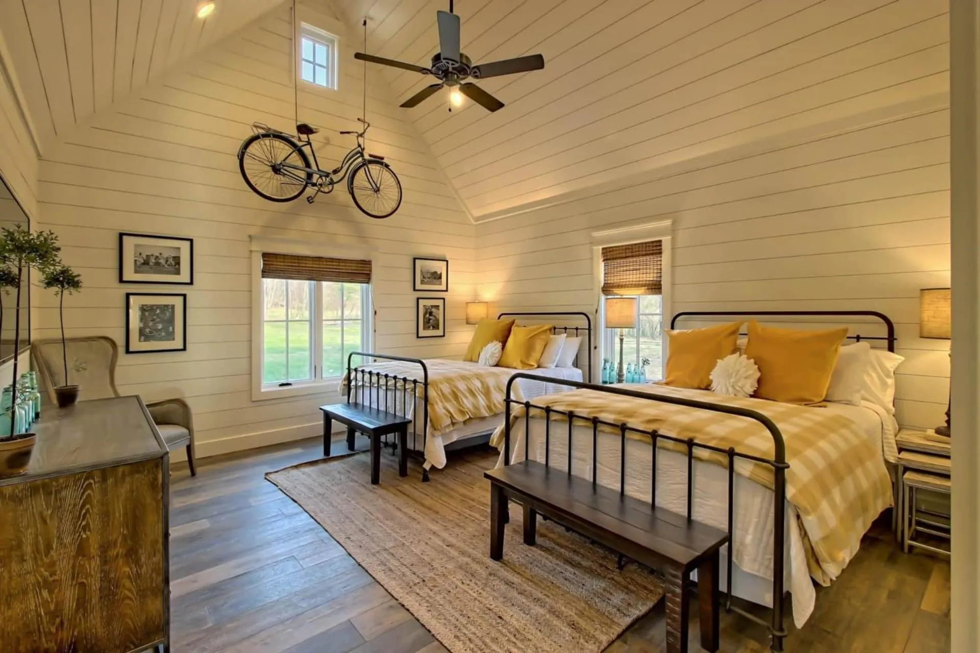 Bed in Cottages @ Julep Farms