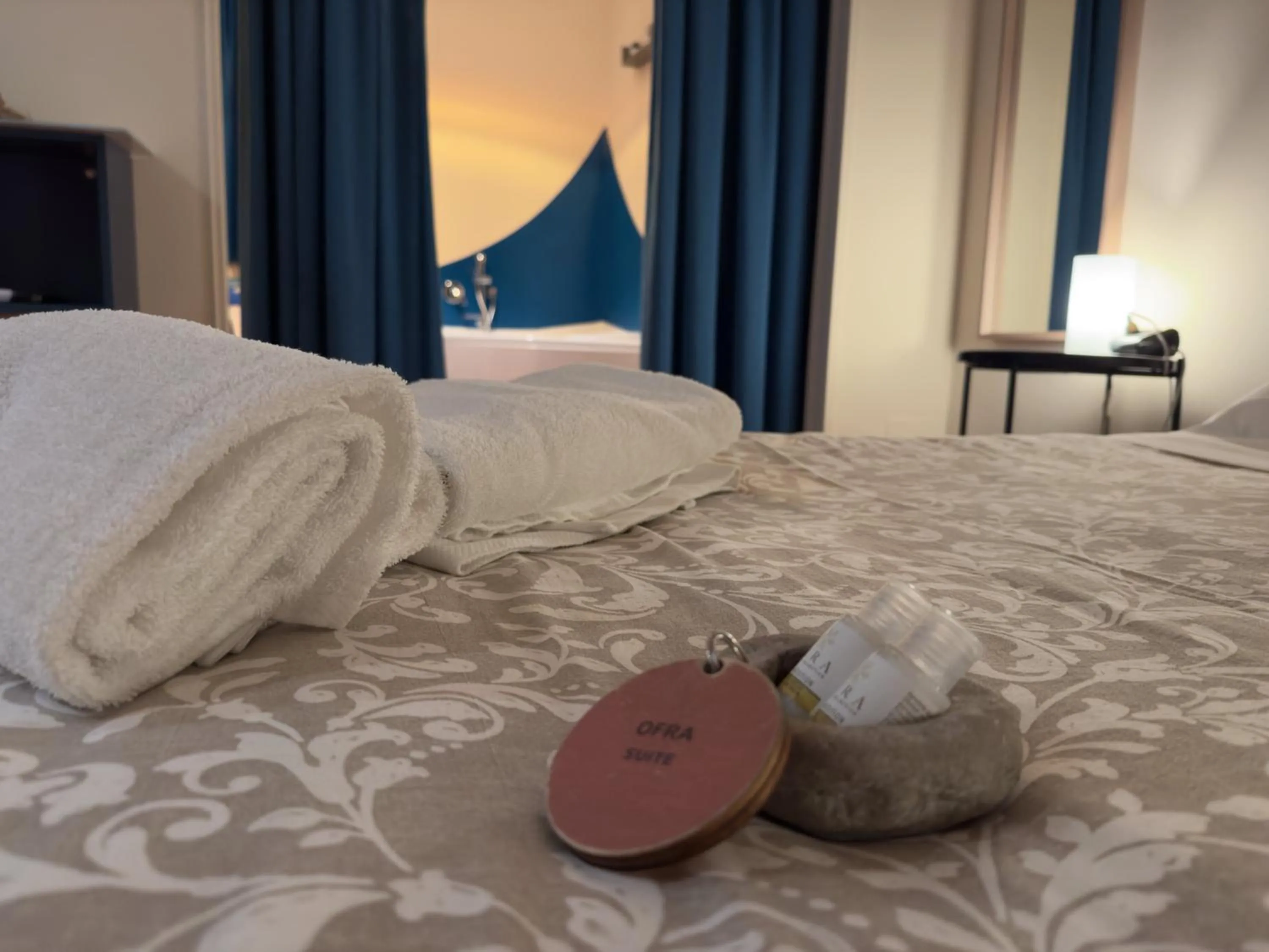 Bed in Bracco Rooms & Suites - Boutique Hotel nel Centro Storico di Matera