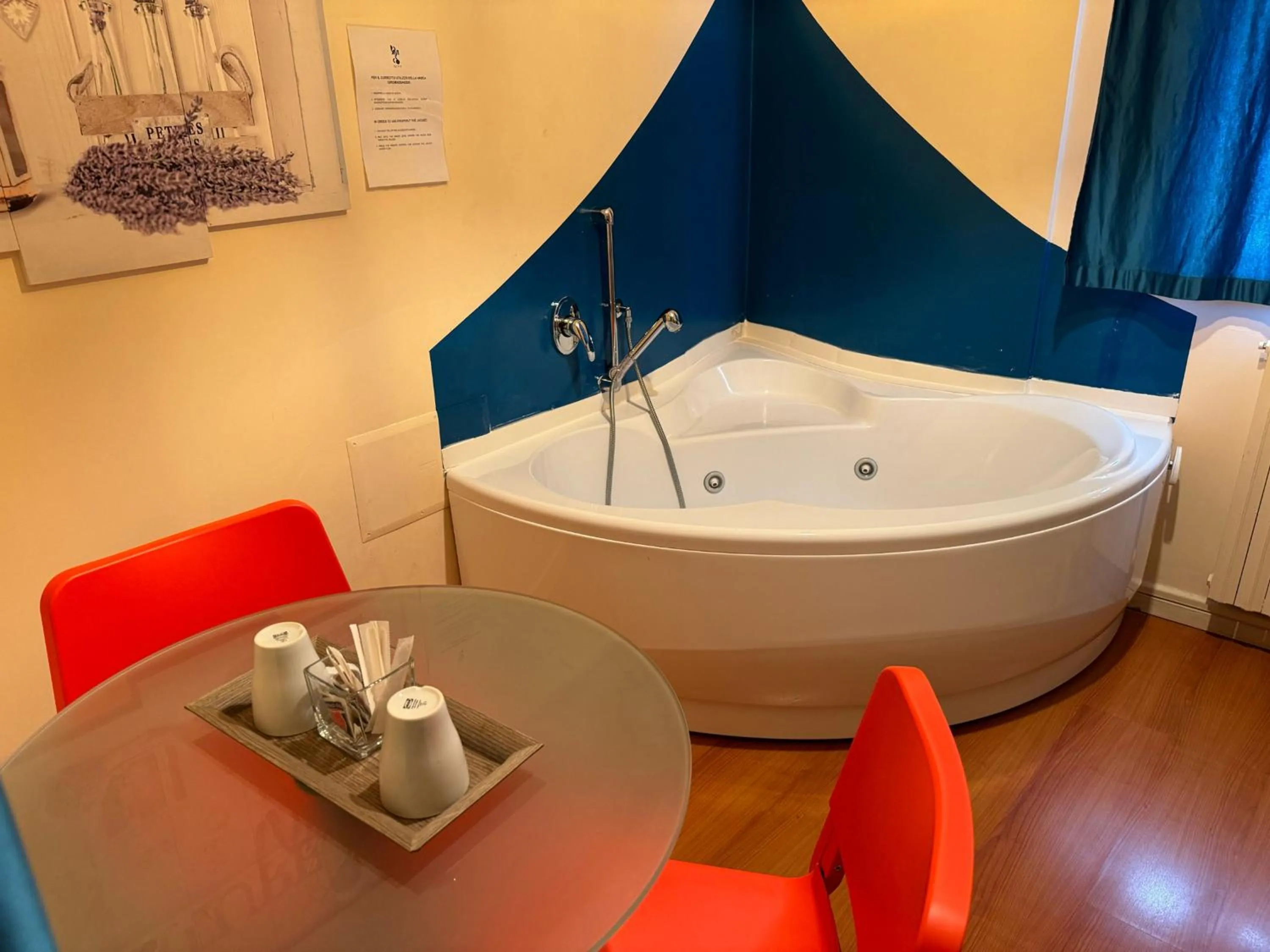 Hot Tub in Bracco Rooms & Suites - Boutique Hotel nel Centro Storico di Matera