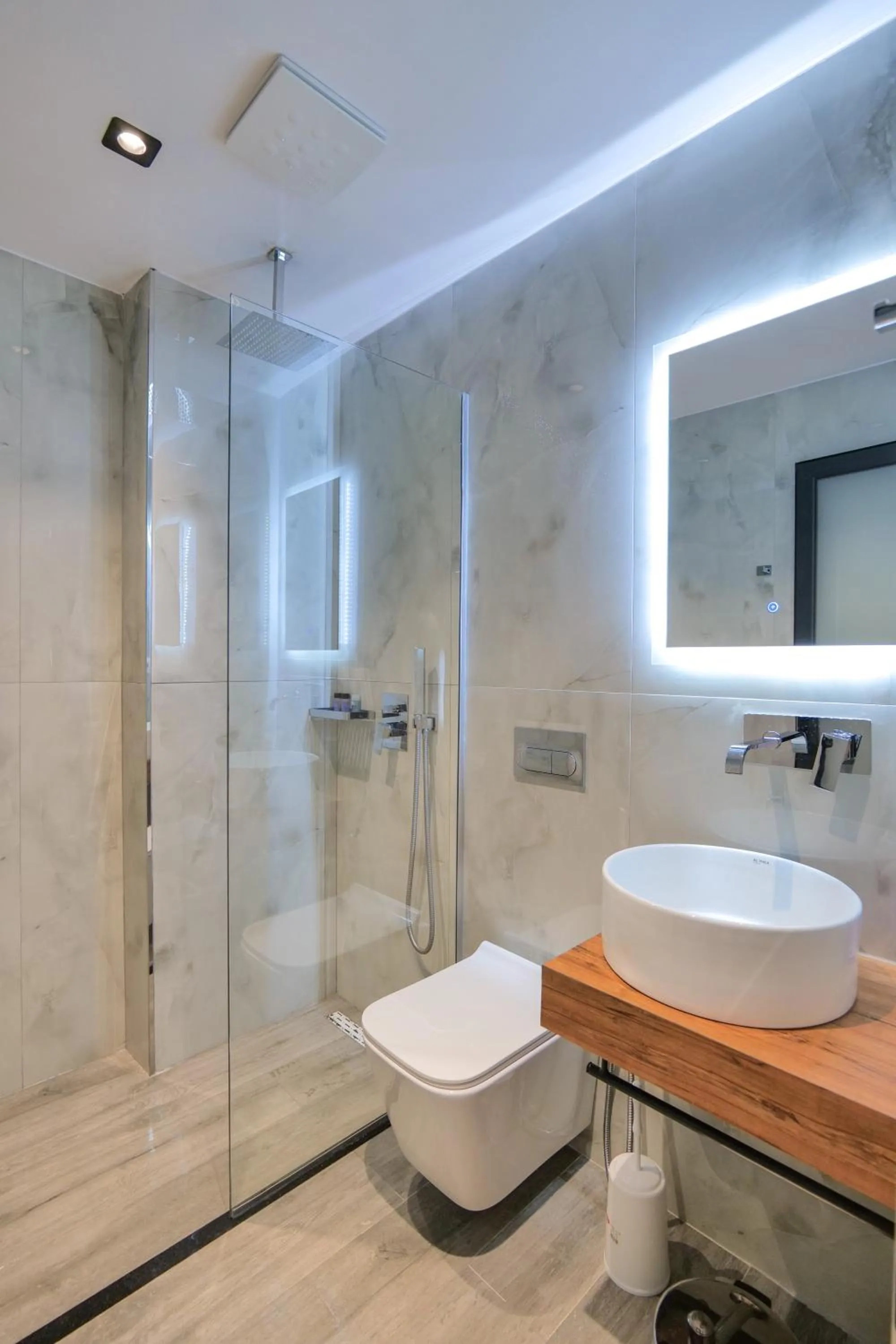 Shower in Hotel Siars