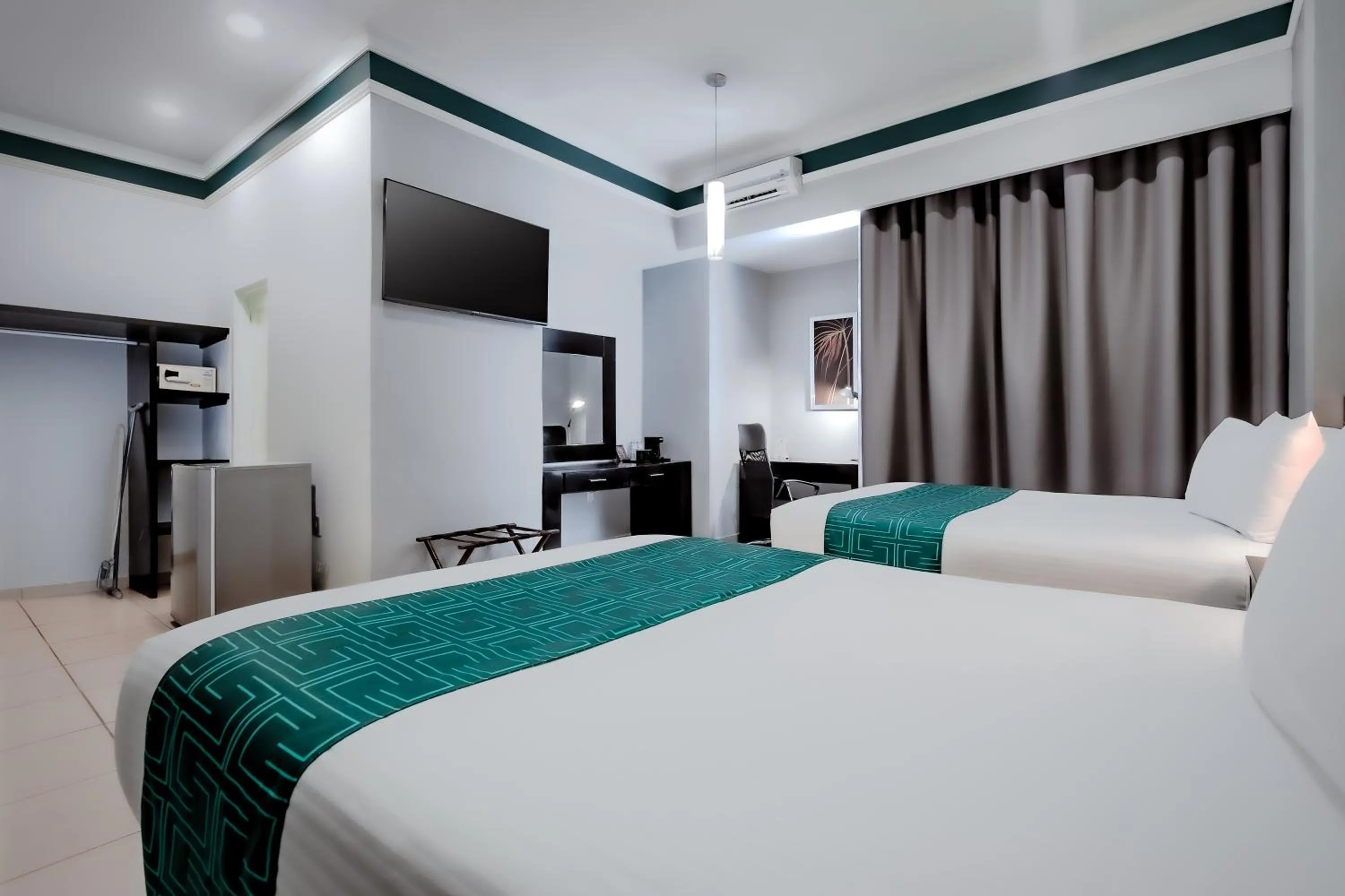 Bed in InHouse Hotel León