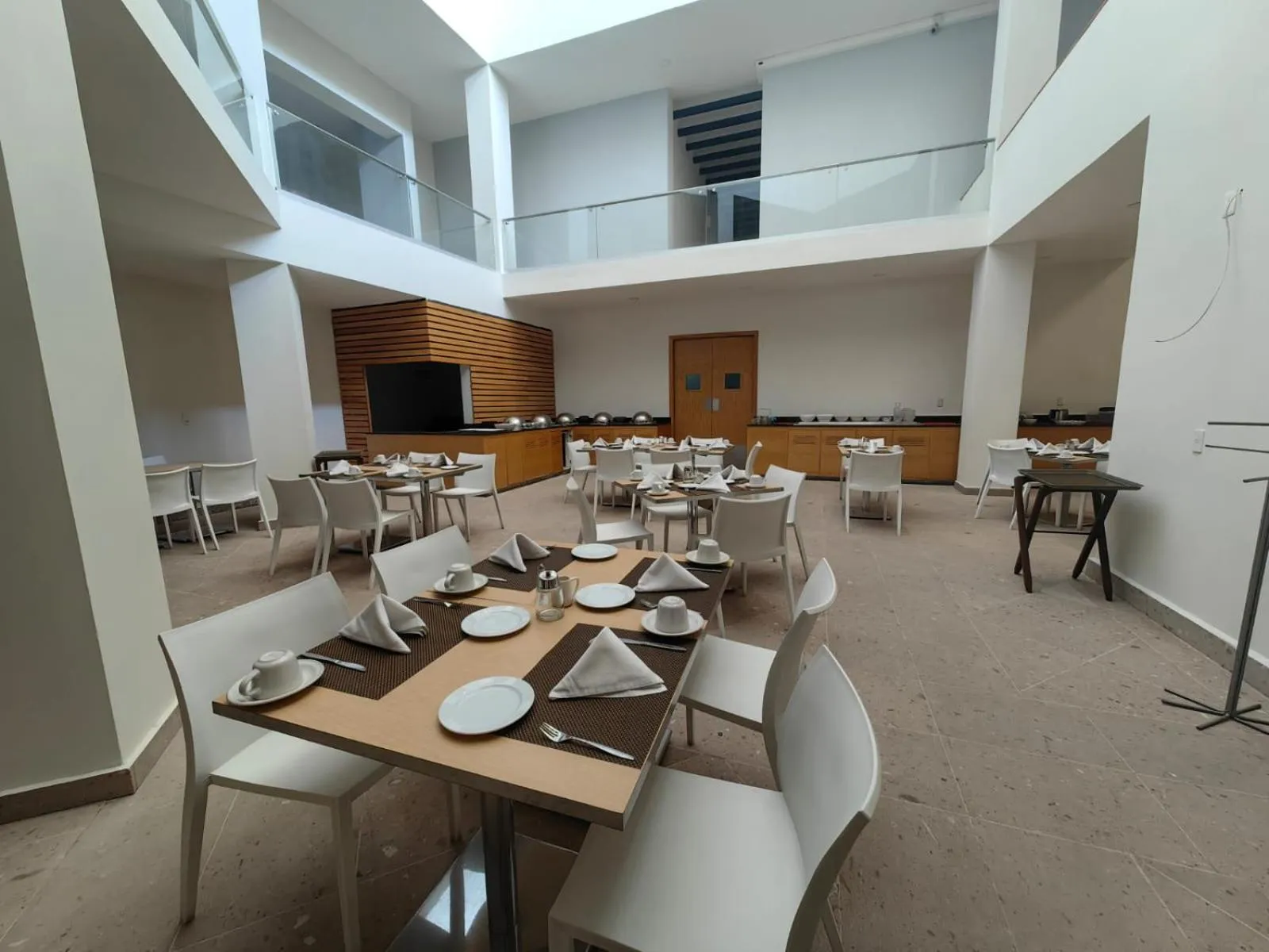 Restaurant/places to eat in InHouse Hotel León