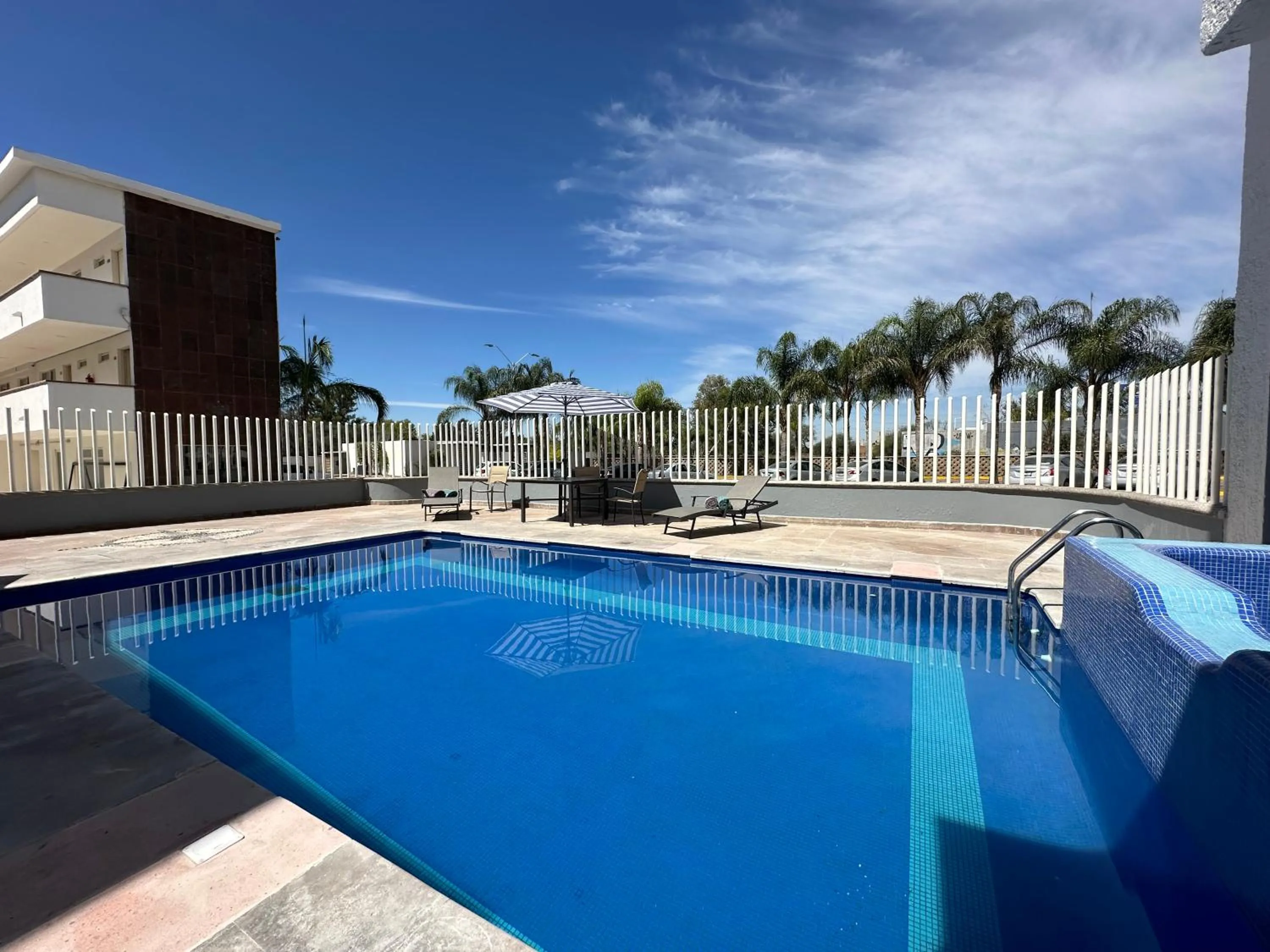 Swimming pool in InHouse Hotel León