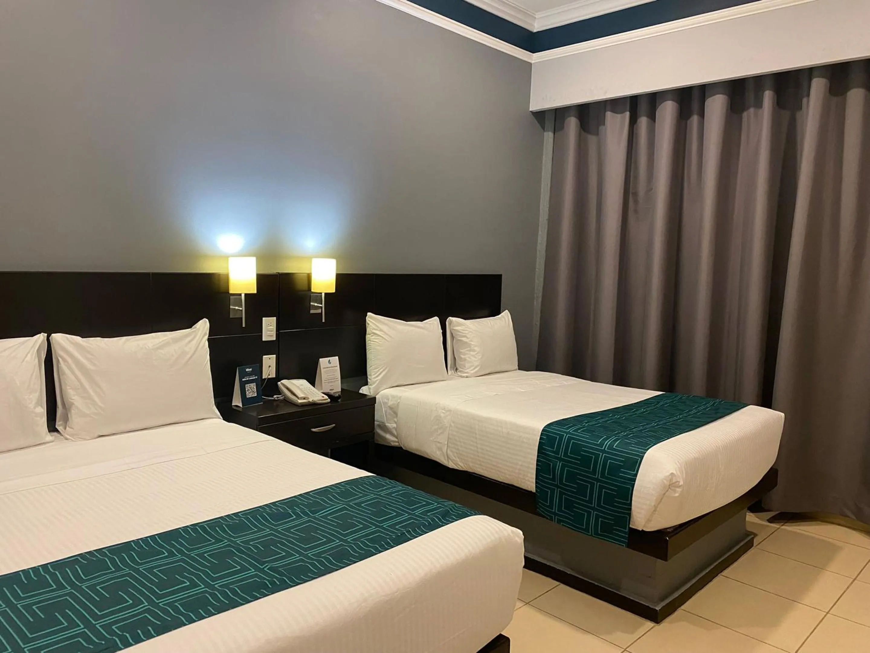 Bed in InHouse Hotel León