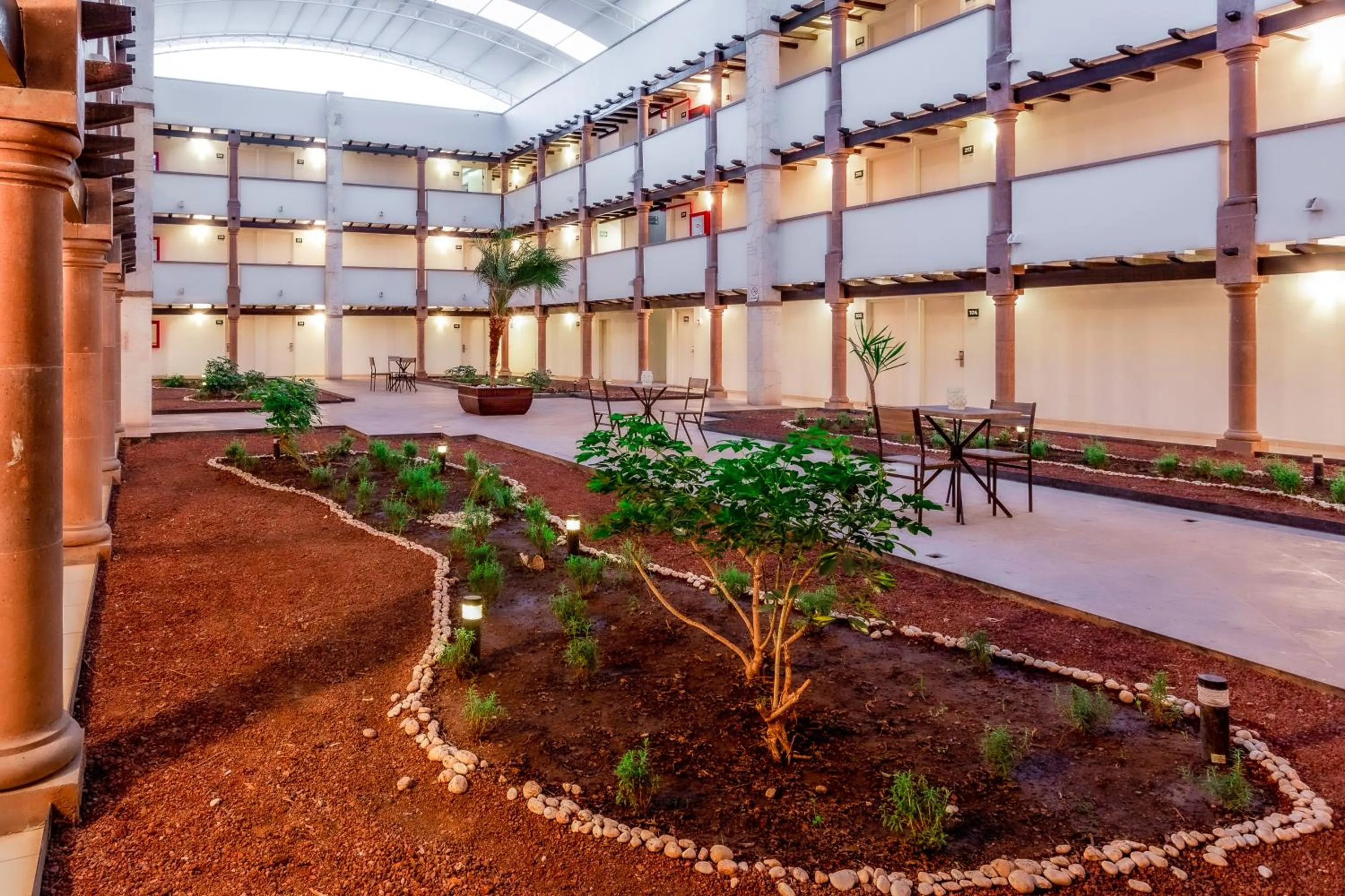 Property building in InHouse Hotel León