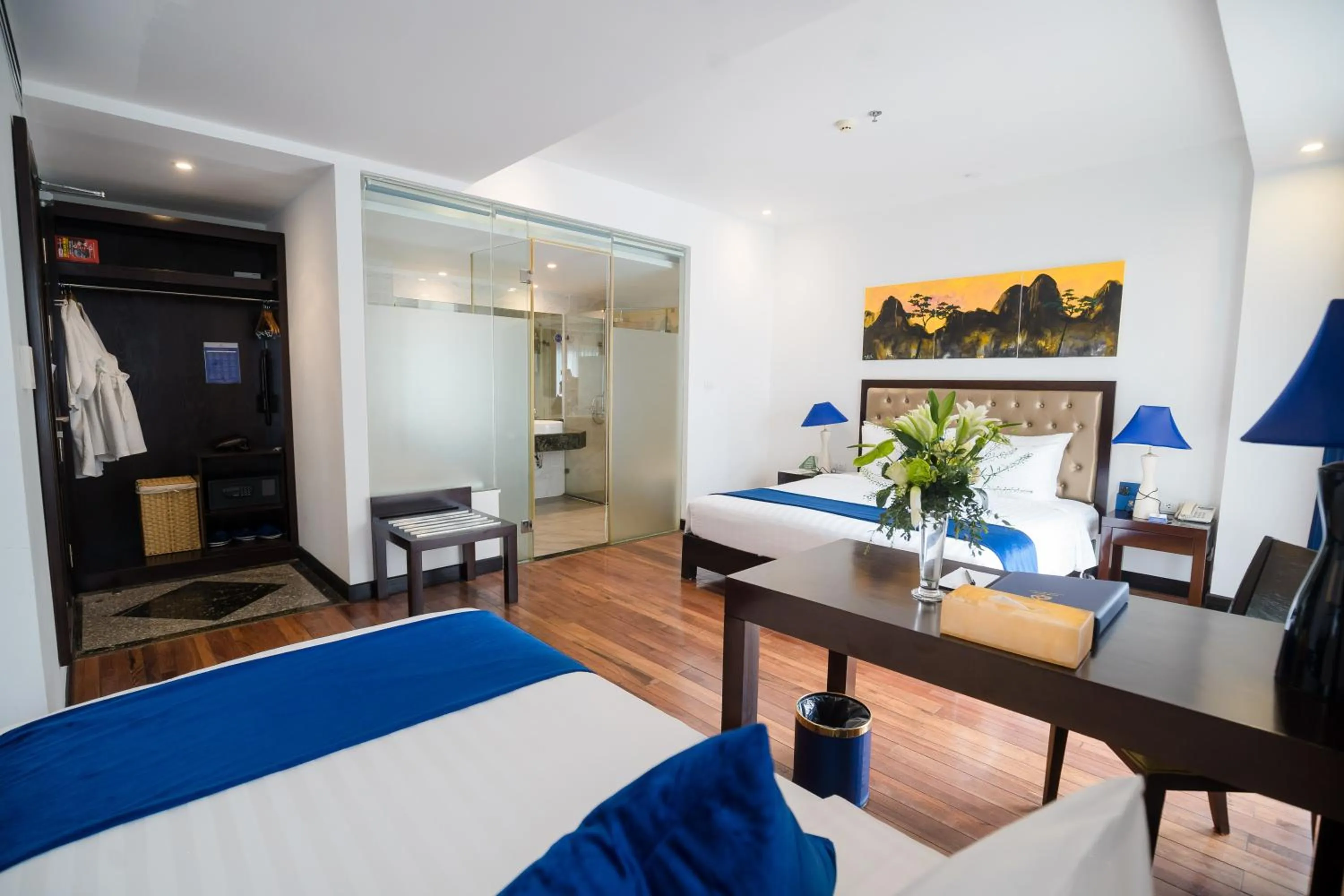 Photo of the whole room, Bed in SANDALS ISLAND HOTEL