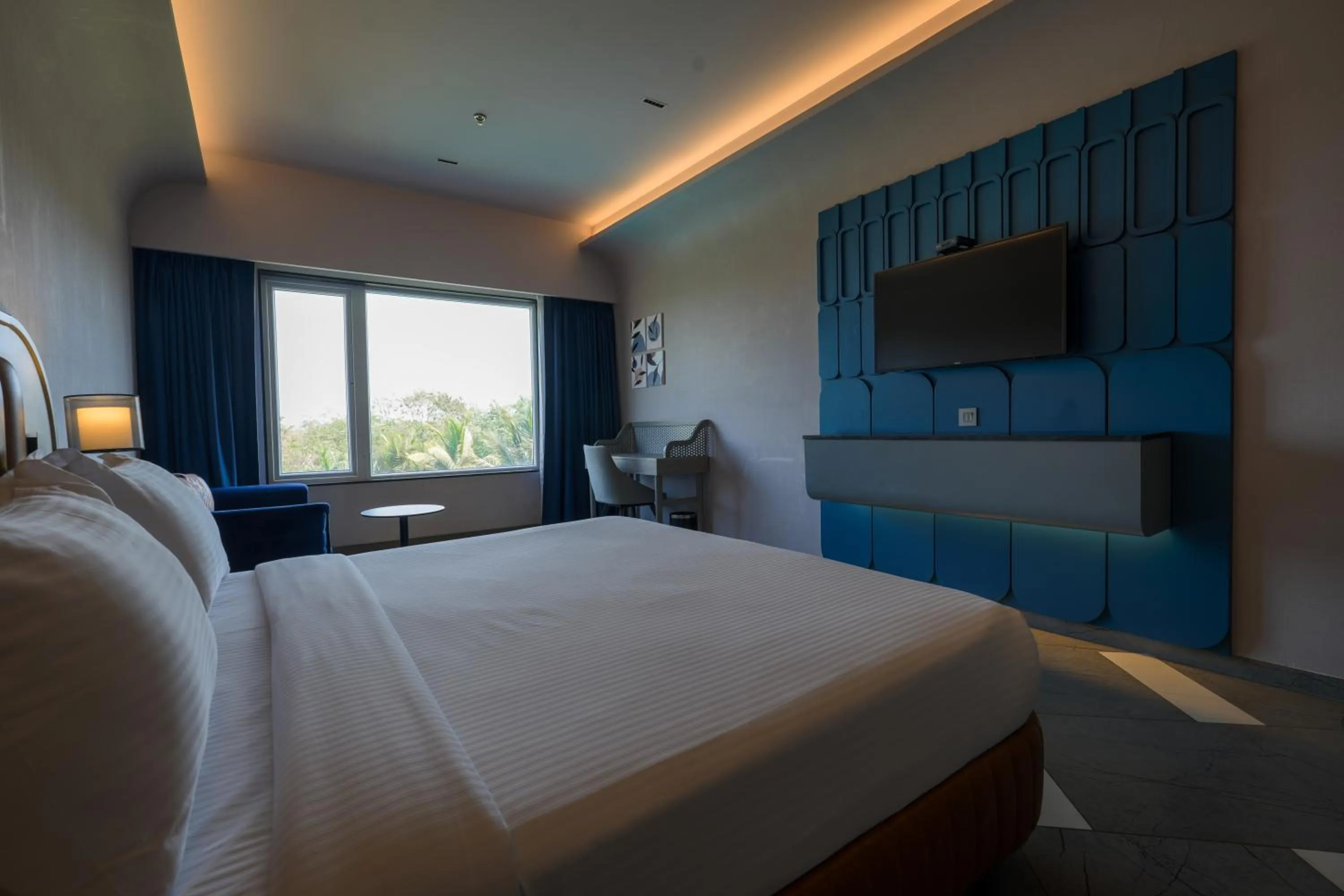 Bed in Palm Springs Resort