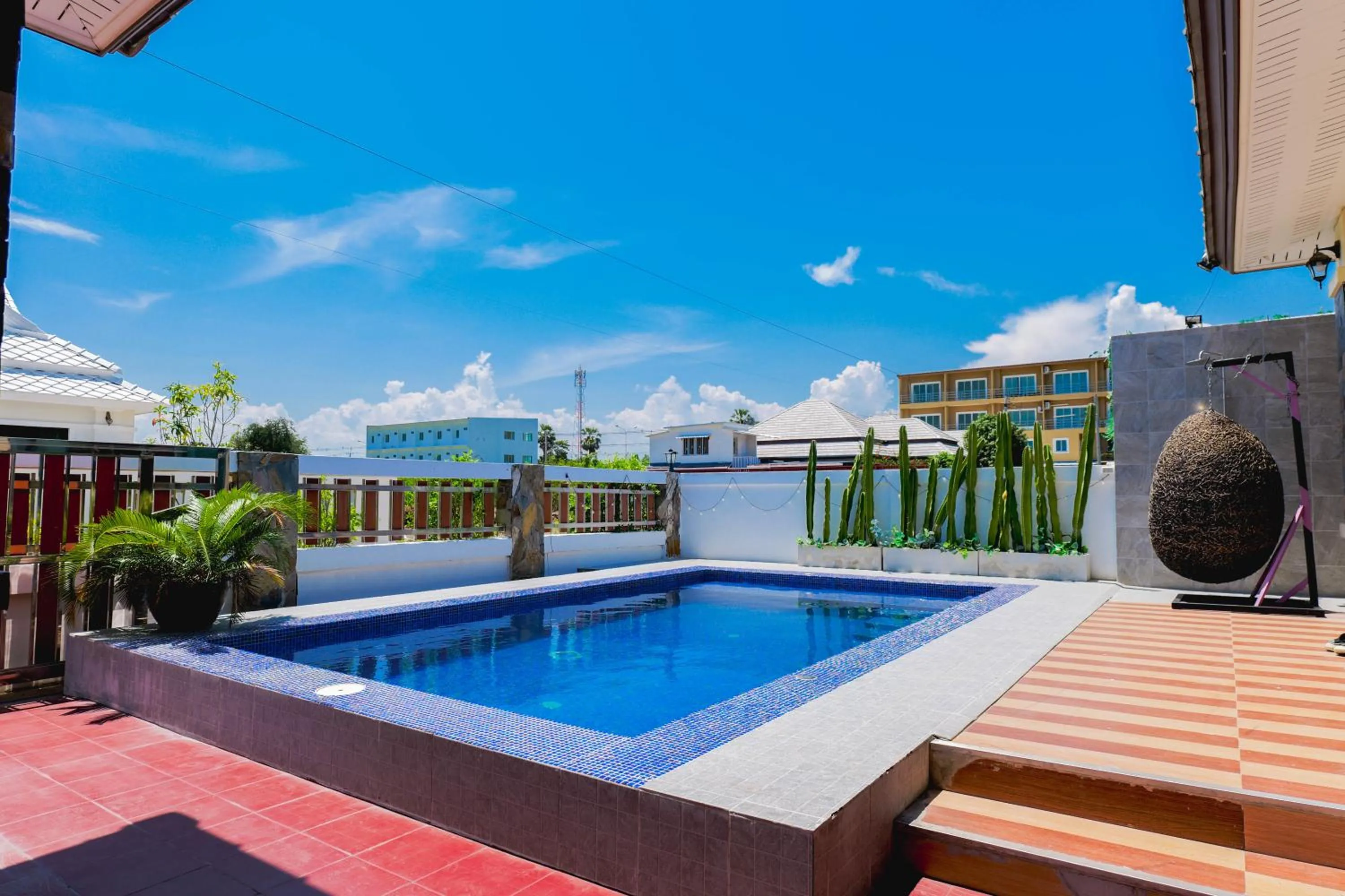 Pool view in LV Villa Cha-am