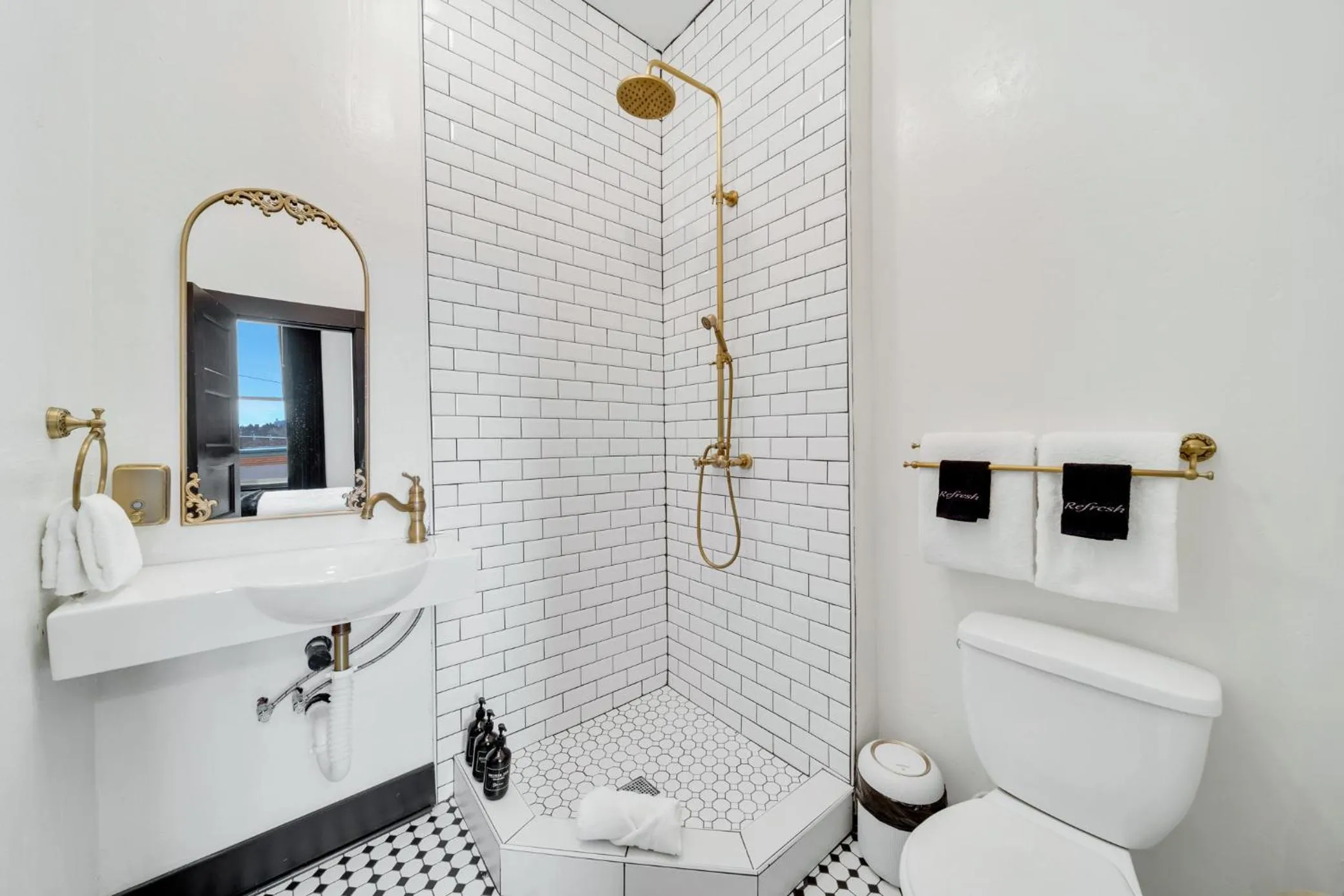 Bathroom in The Historic Grand Canyon Hotel