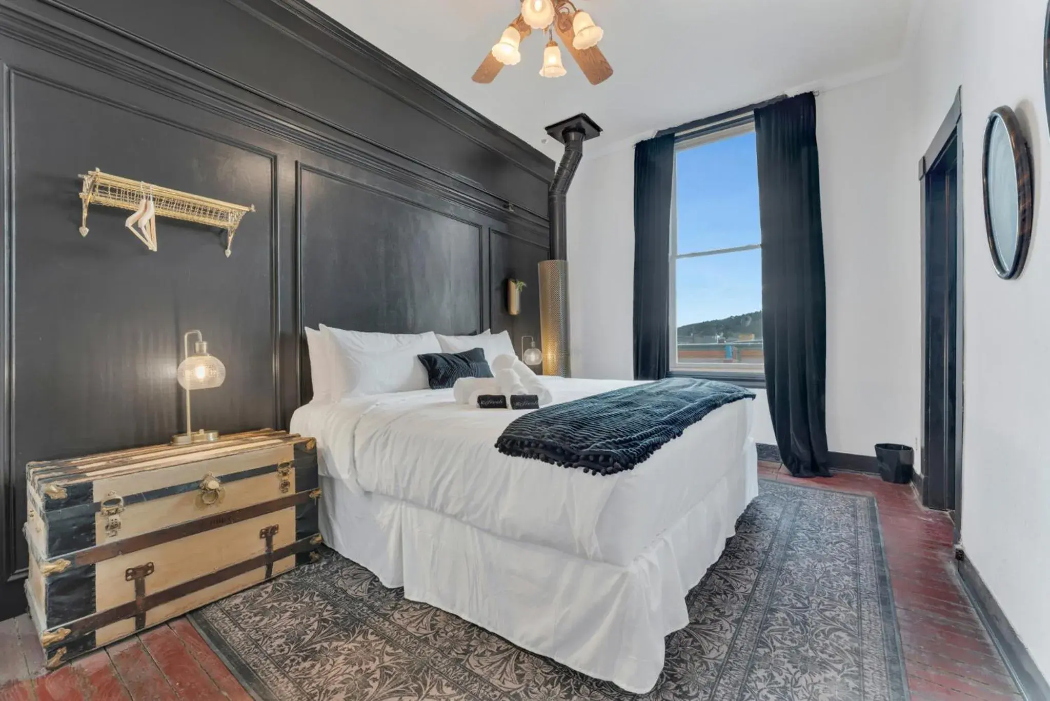 Two-Bedroom Suite in The Historic Grand Canyon Hotel Two-Bedroom Suite in The Historic Grand Canyon Hotel