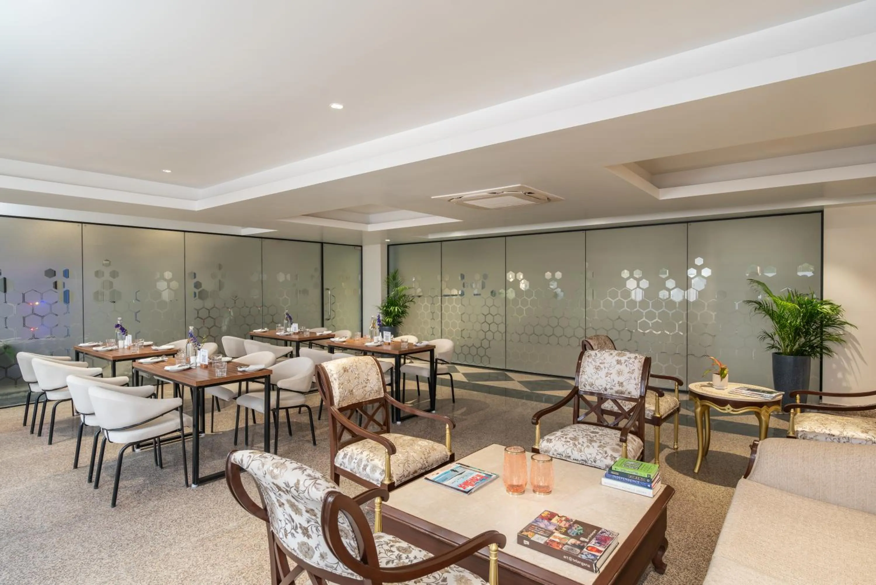 Restaurant/places to eat in Foxtrail, Sector 42 - AM Hotel Kollection