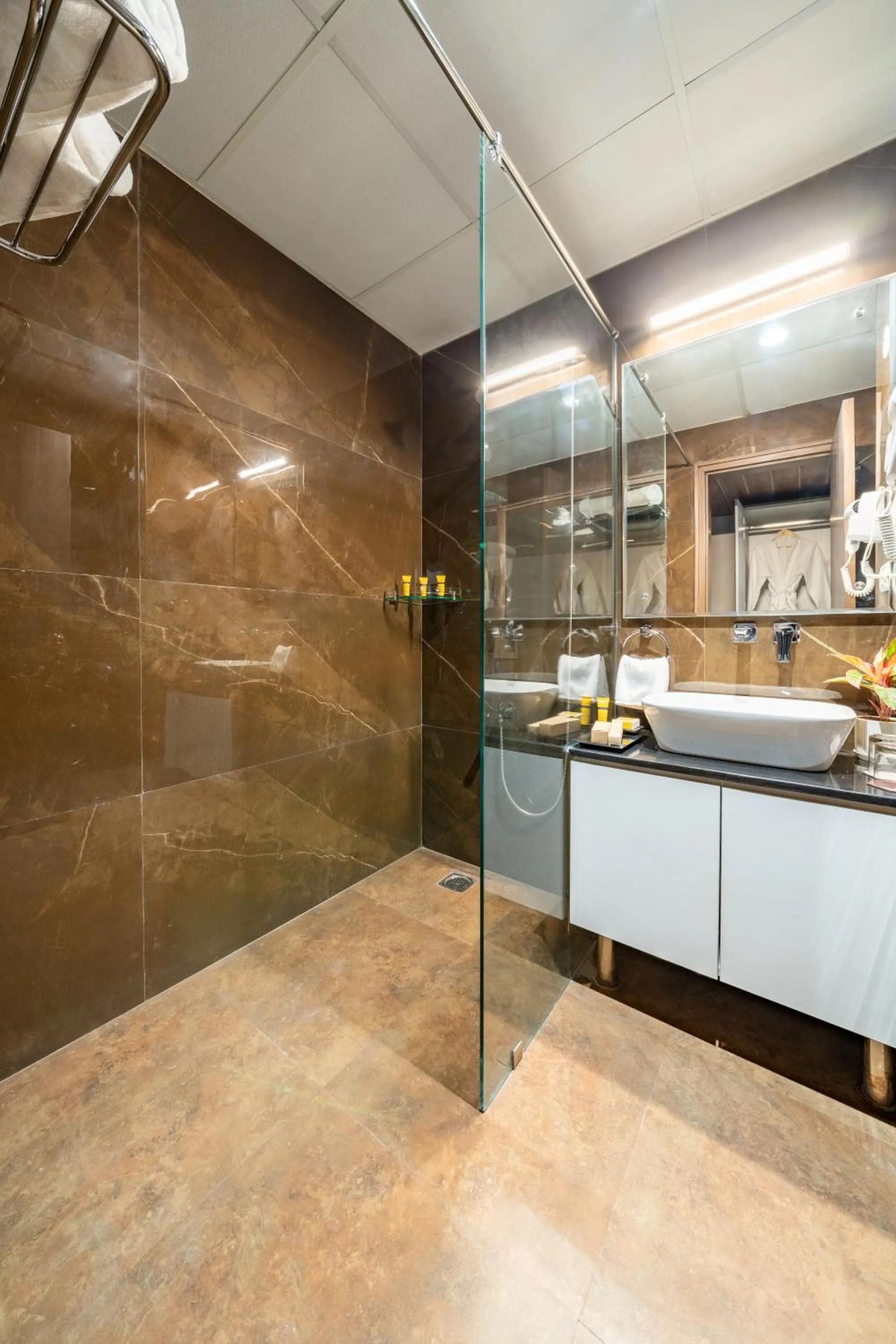 Bathroom in Foxtrail, Sector 42 - AM Hotel Kollection