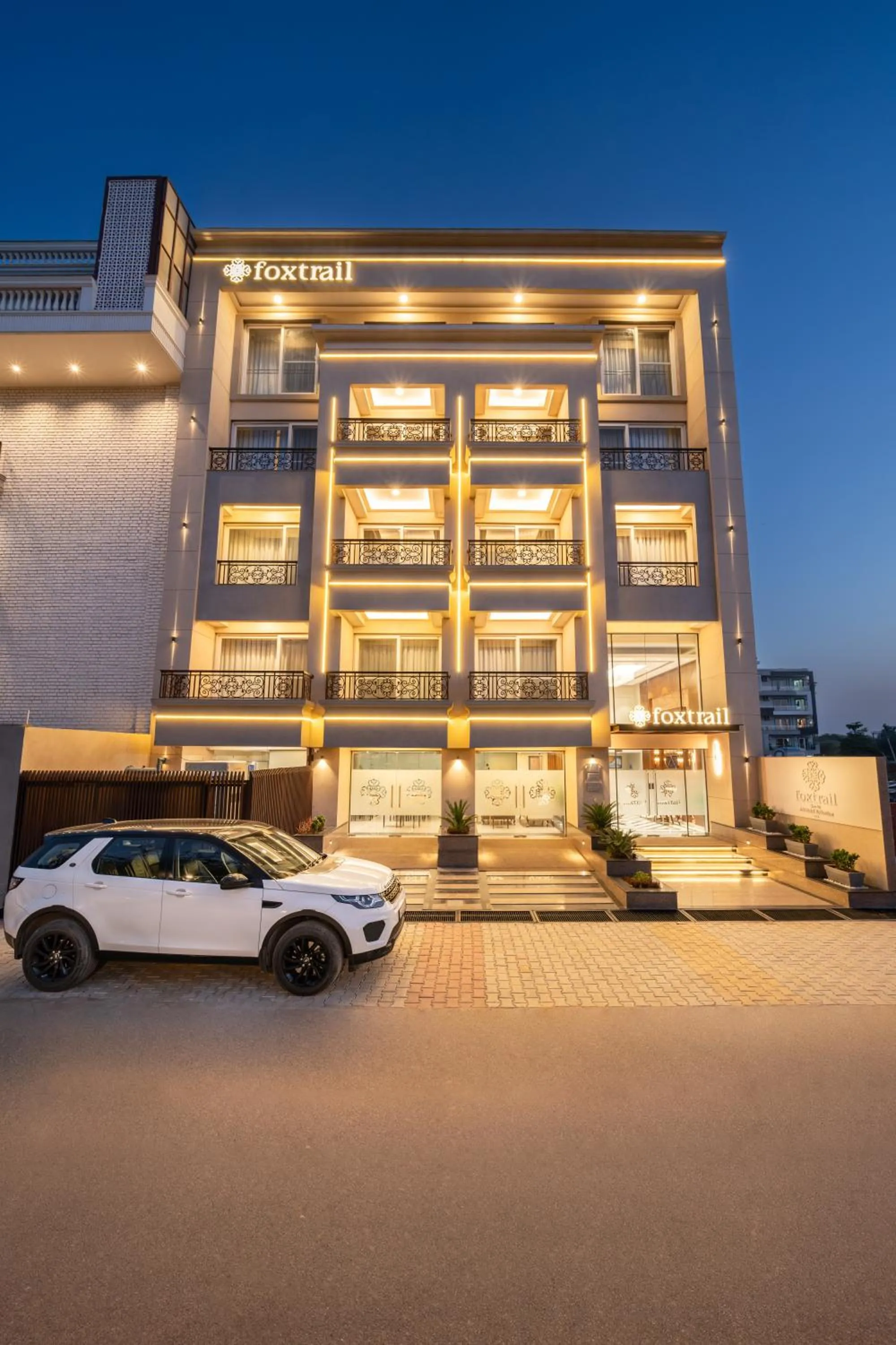 Facade/entrance in Foxtrail, Sector 42 - AM Hotel Kollection