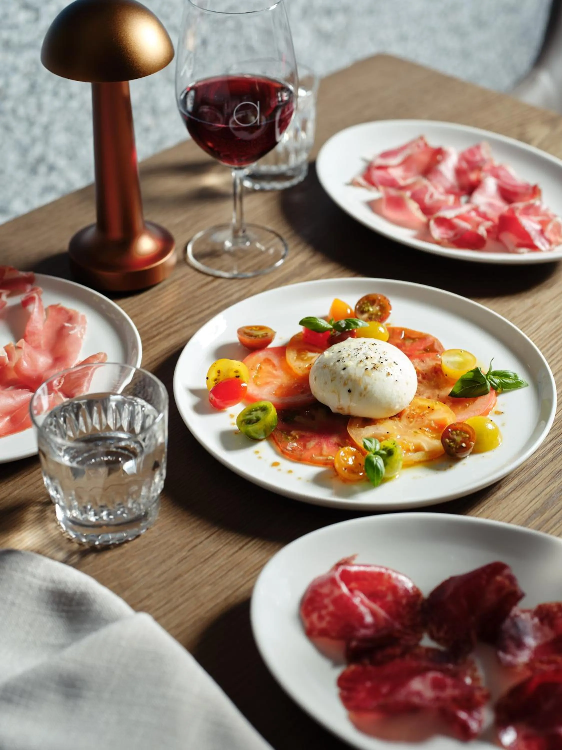 Restaurant/places to eat in Ardo