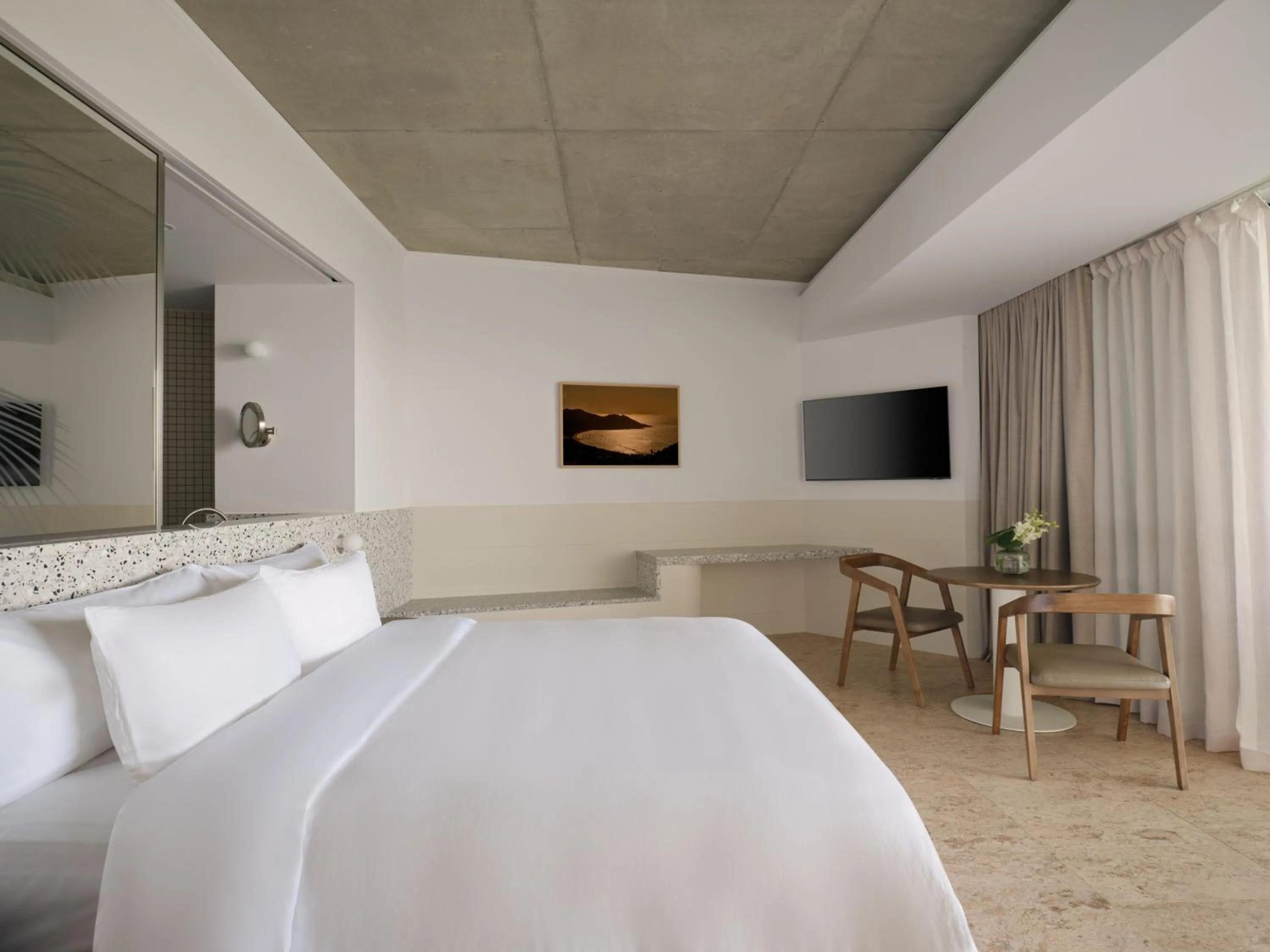 Bedroom, Bed in Ardo