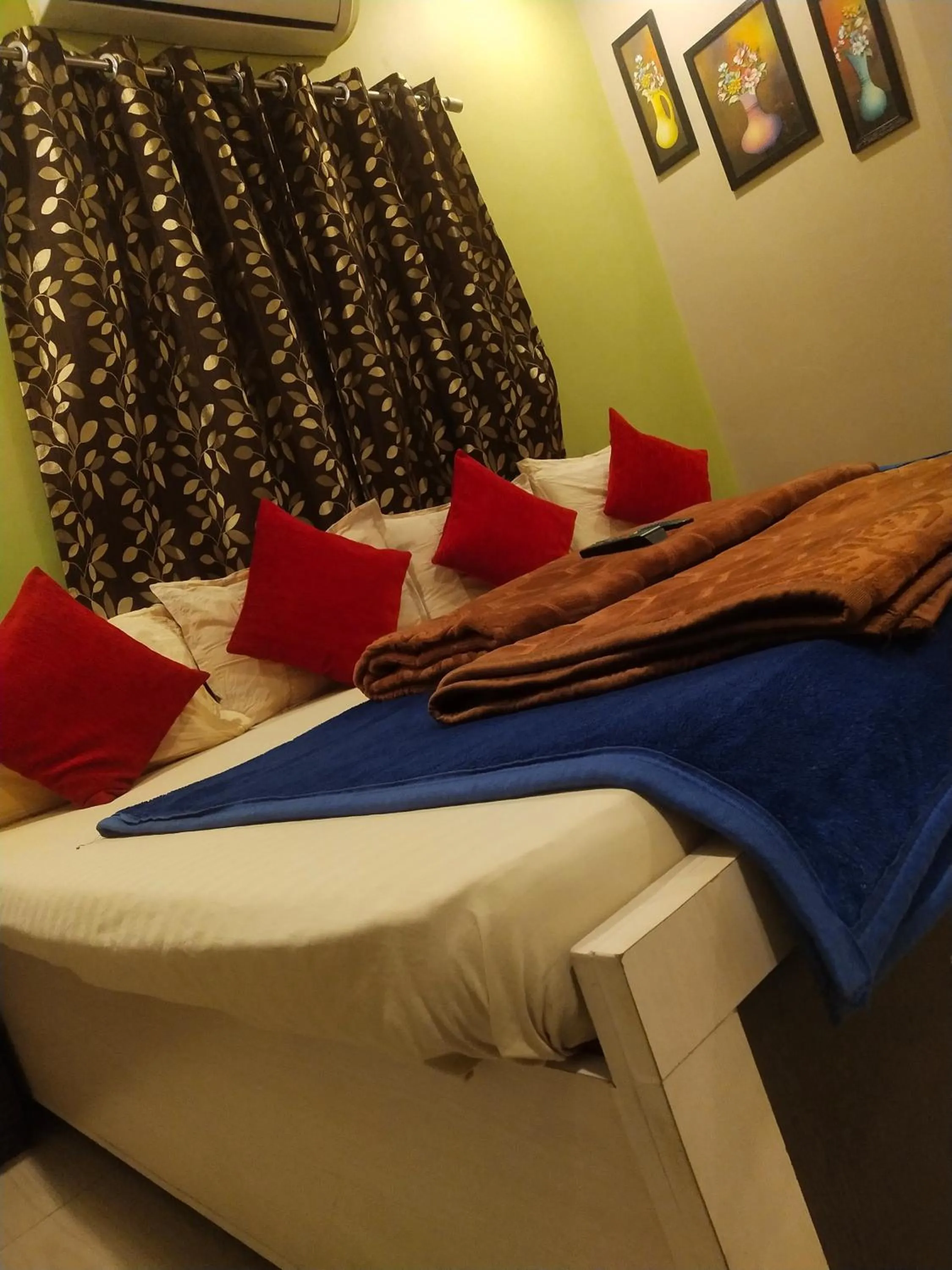 Bed in Shree Ram Nivas