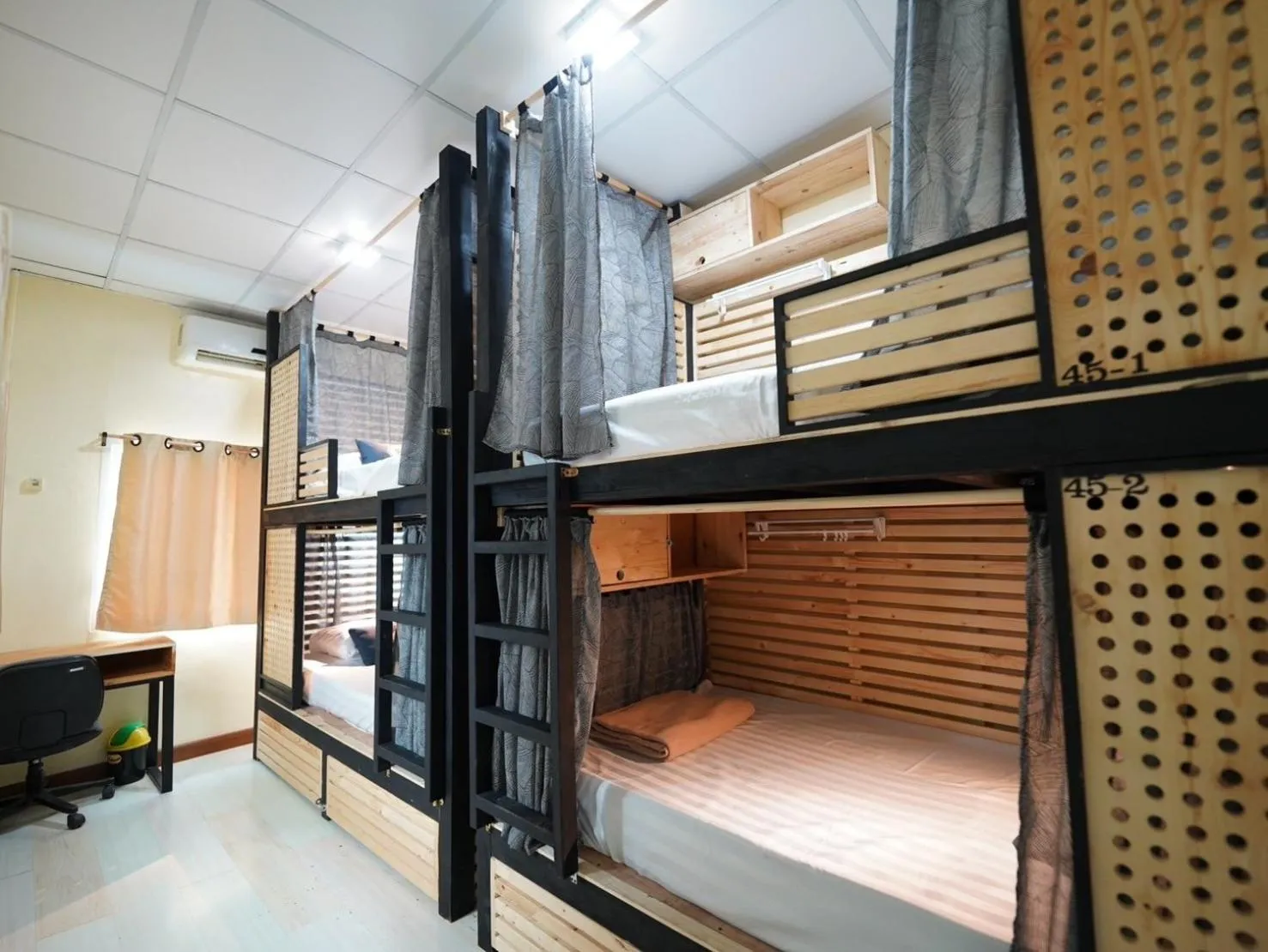 Bed in EZ Sleep @ Ratchada 19