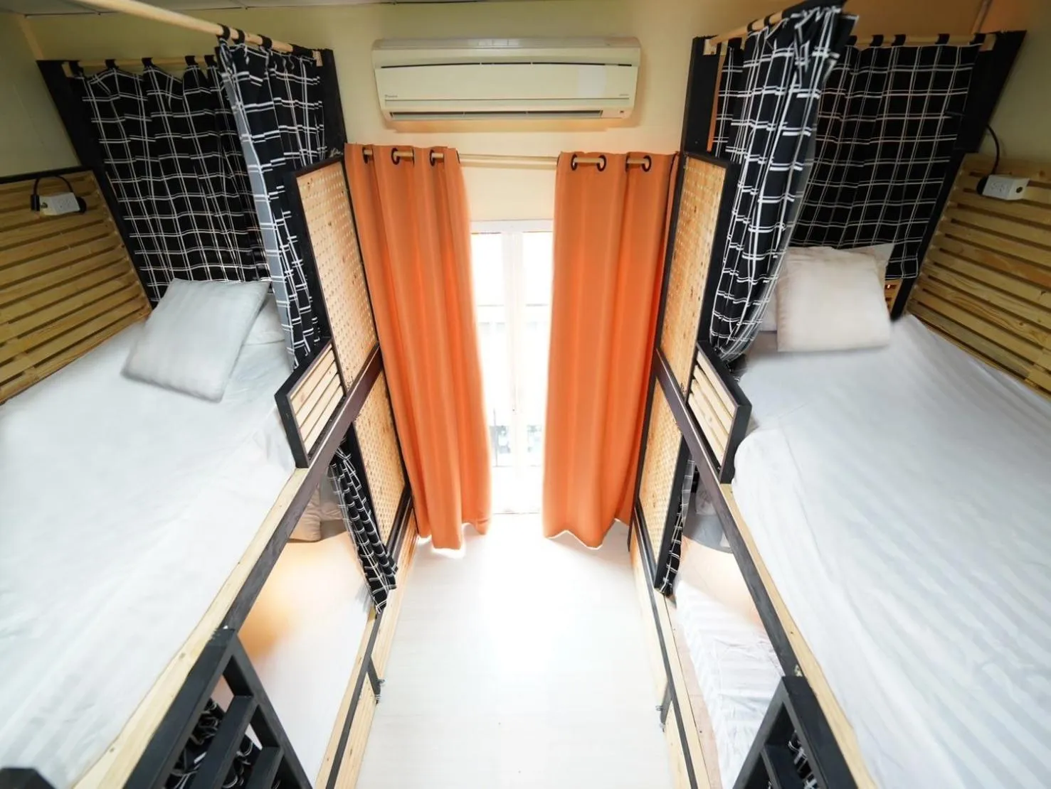 Bed in EZ Sleep @ Ratchada 19