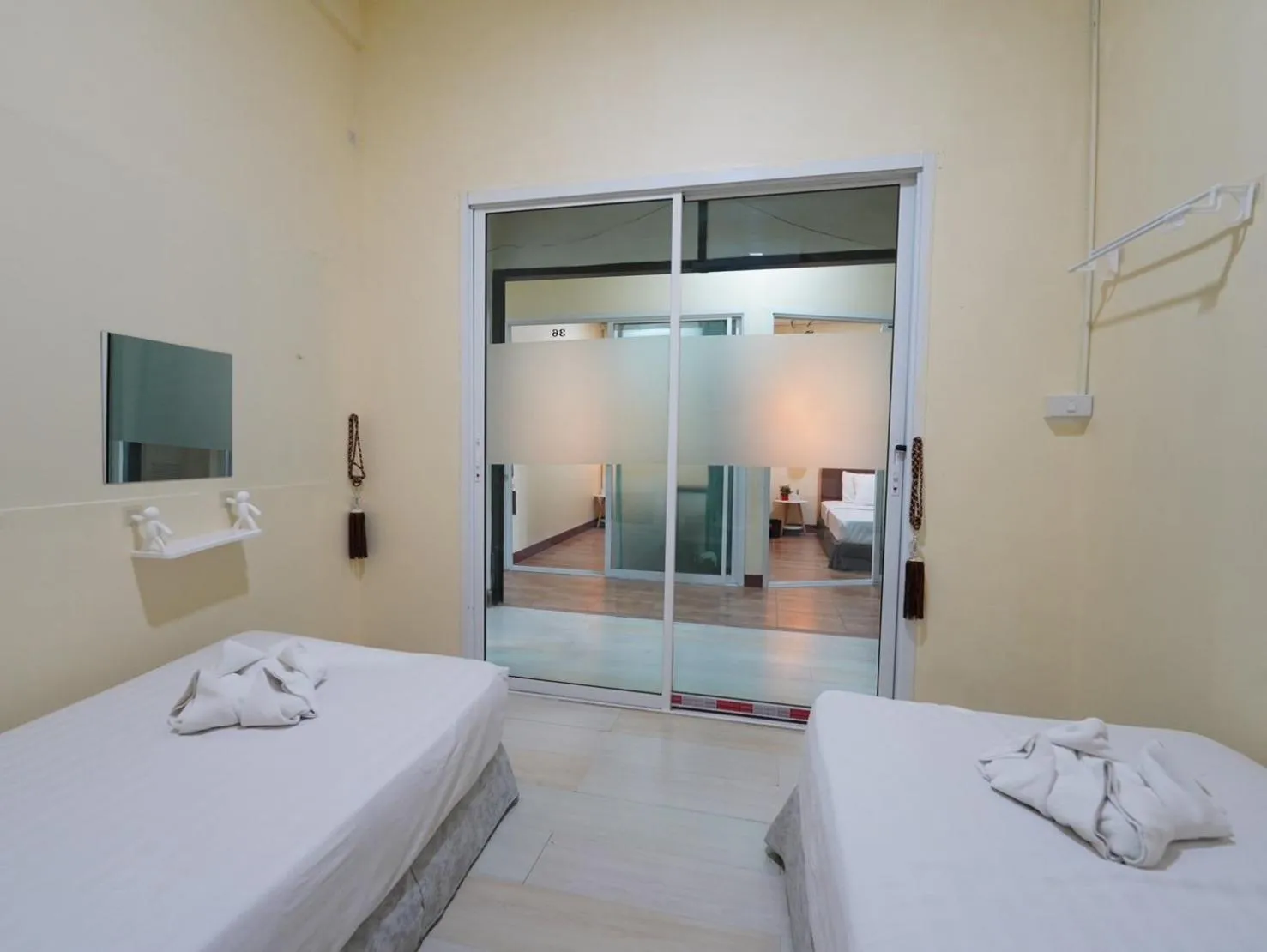 Bed in EZ Sleep @ Ratchada 19