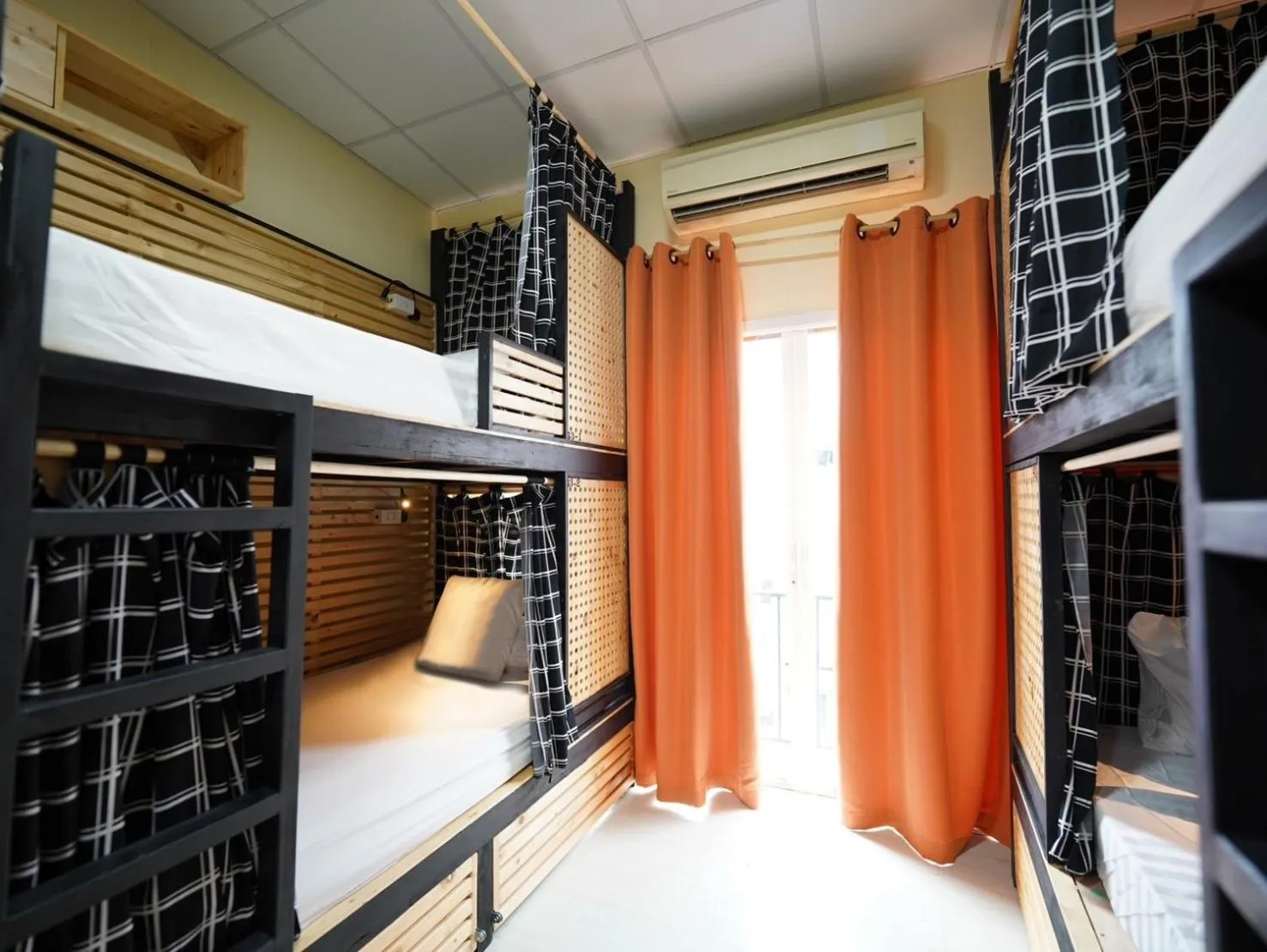 Bed in EZ Sleep @ Ratchada 19