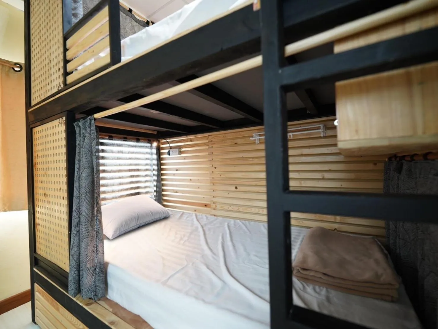 Bed in EZ Sleep @ Ratchada 19