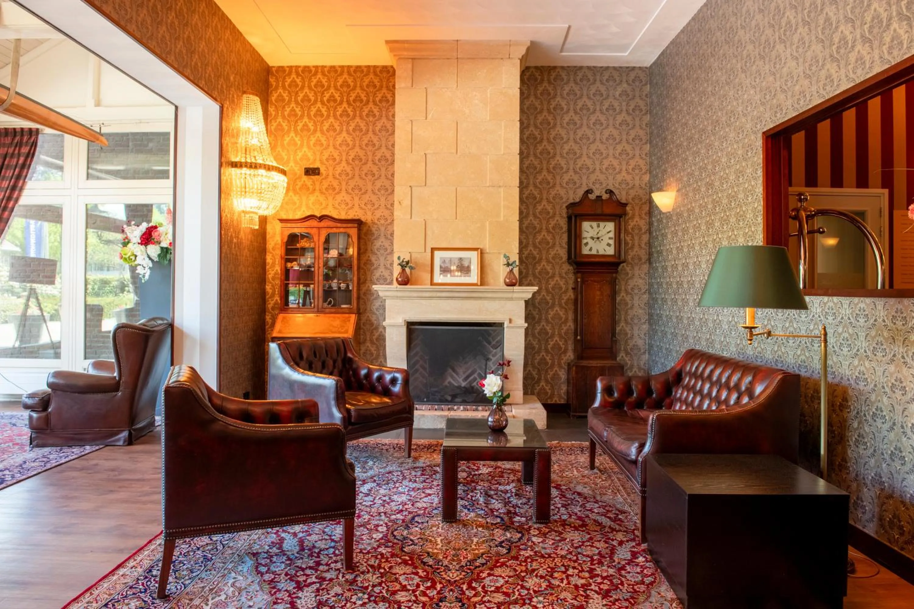 Lobby or reception in Bastion Hotel Apeldoorn Het Loo