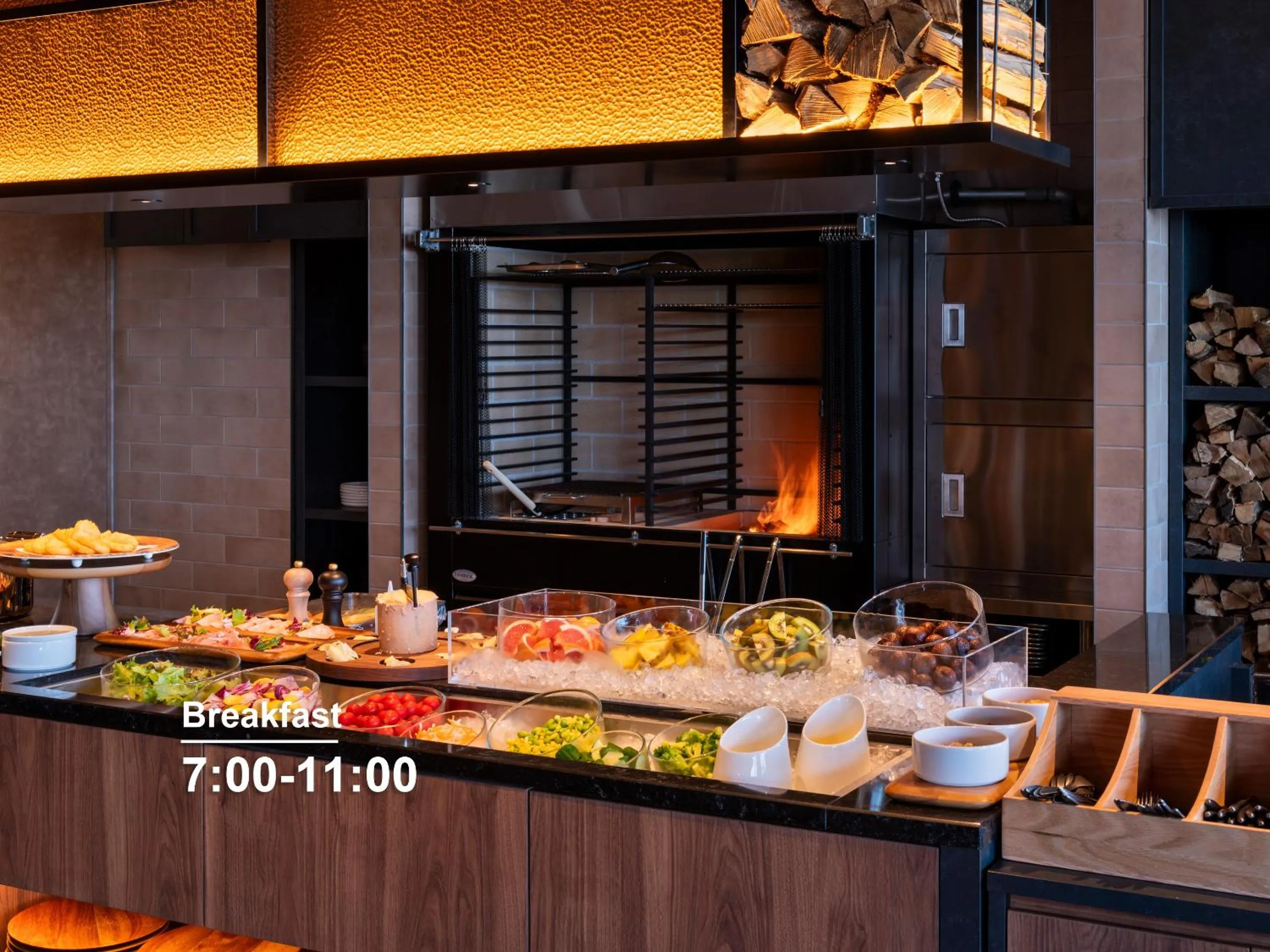 Buffet breakfast in Mitsui Garden Hotel Ginza Tsukiji