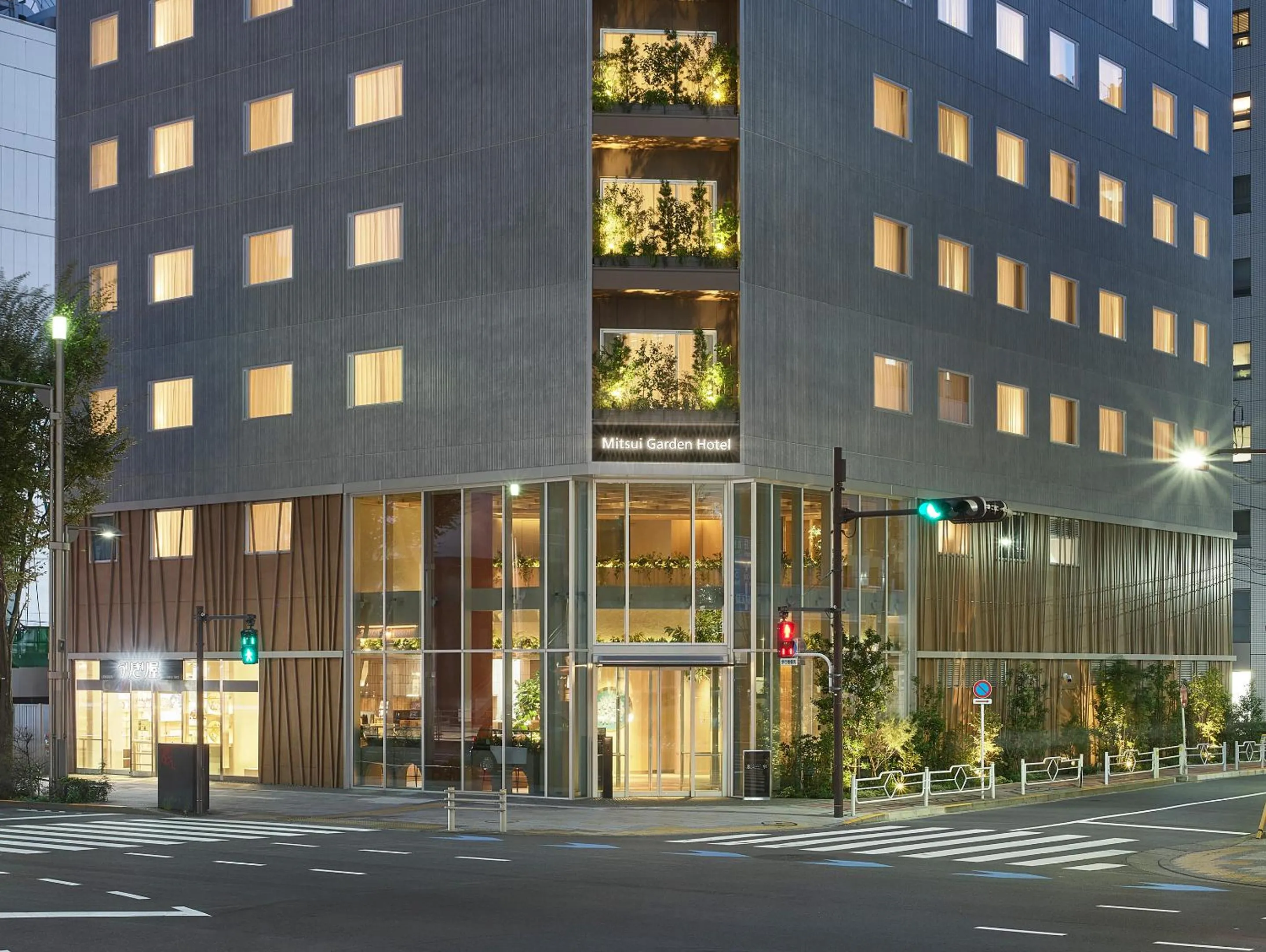 Facade/entrance in Mitsui Garden Hotel Ginza Tsukiji