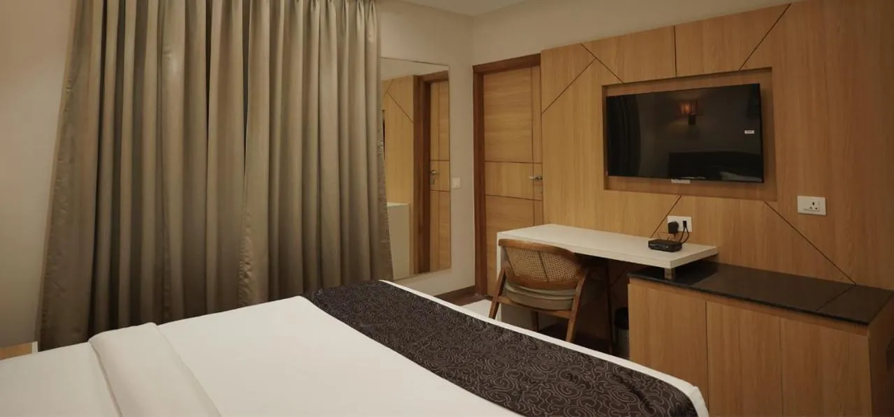 TV and multimedia, Bed in Hotel Alwar Royals