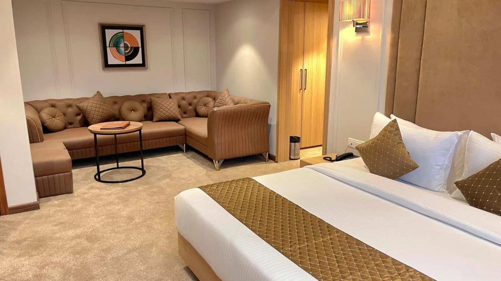 Bed in Hotel Alwar Royals