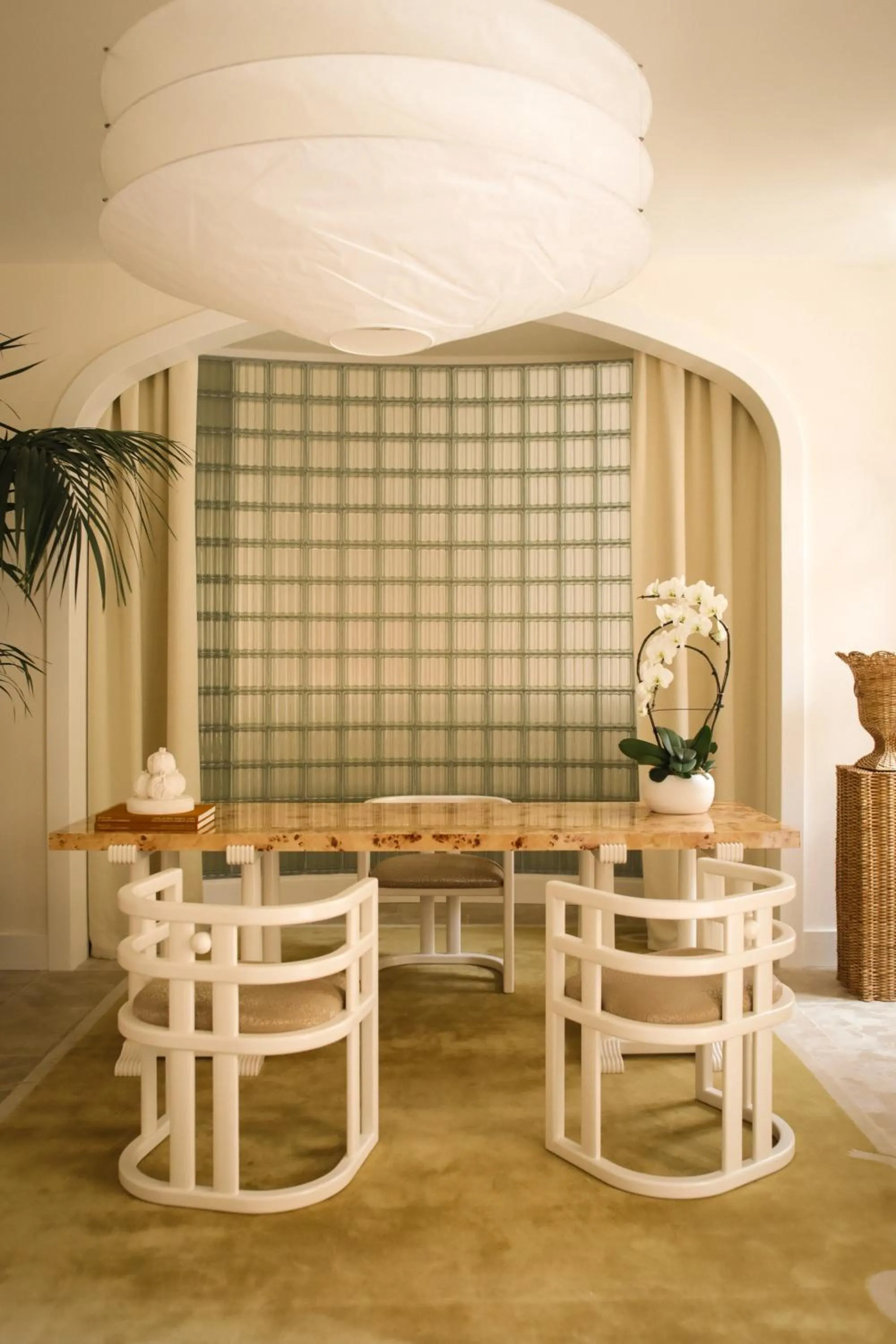 Lobby or reception in LILOU