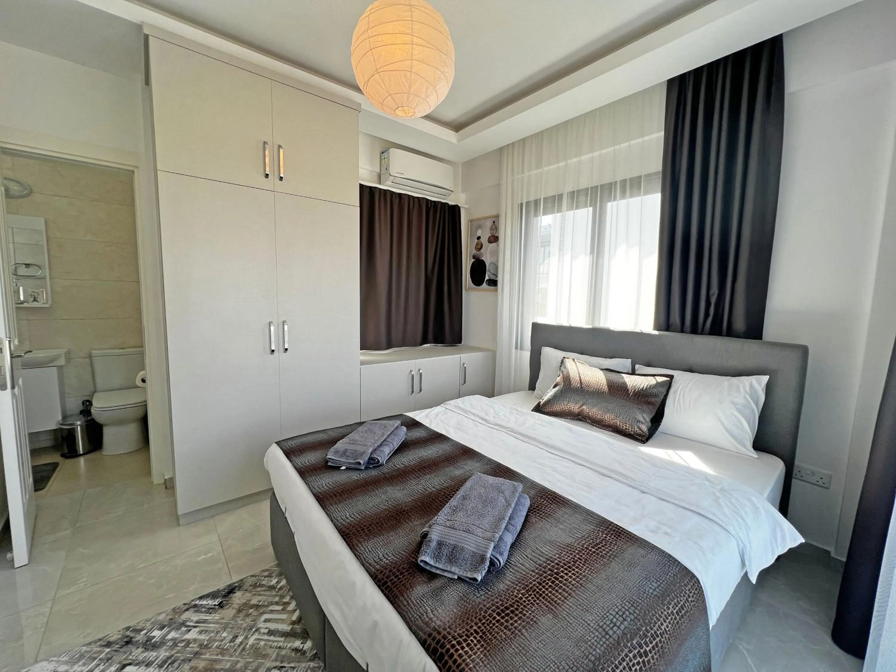 Bed in Skyline Paradise Villas