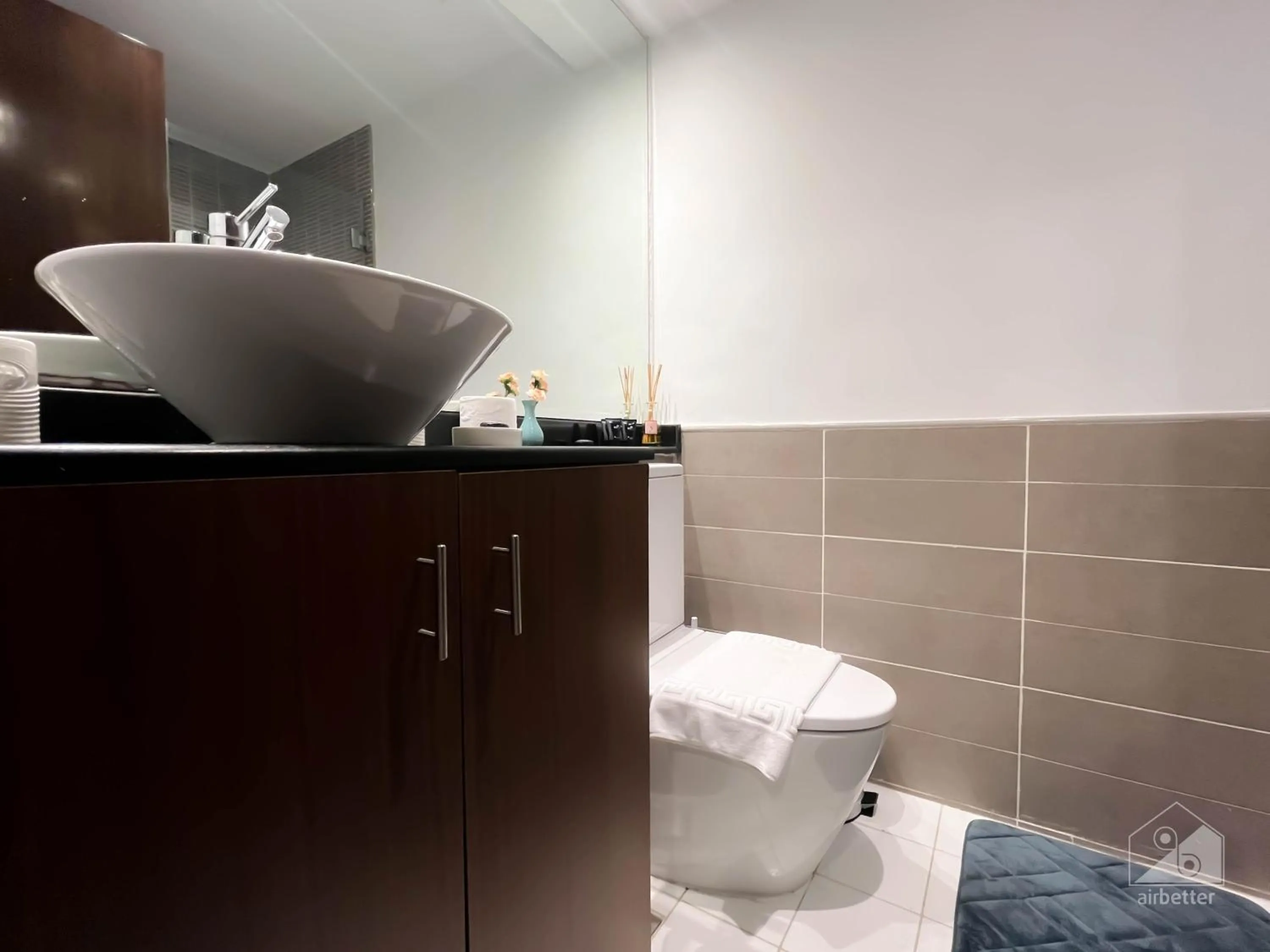 Toilet in New! Ultimate Luxury 2Bedroom In Dubai Marina