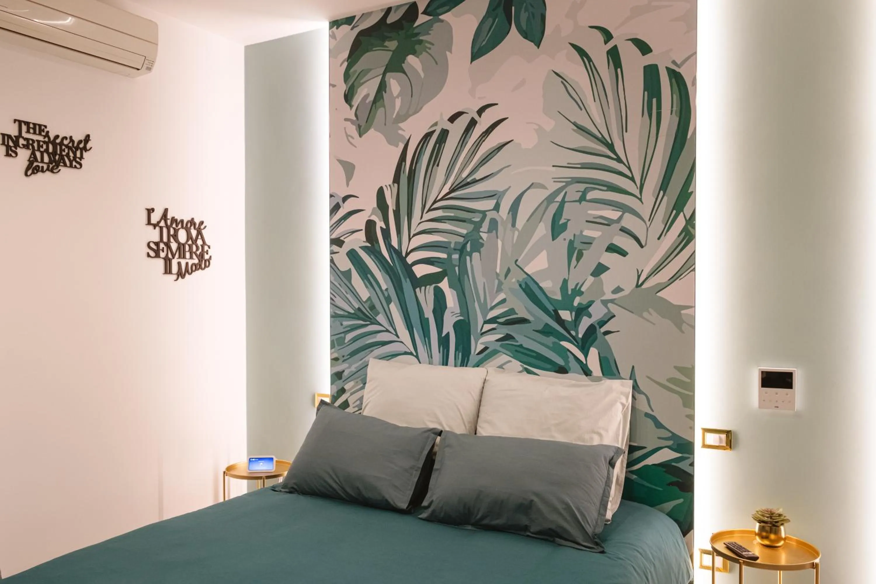 Bed in ALBERGO DIFFUSO Dimora Rossi Charme B&B