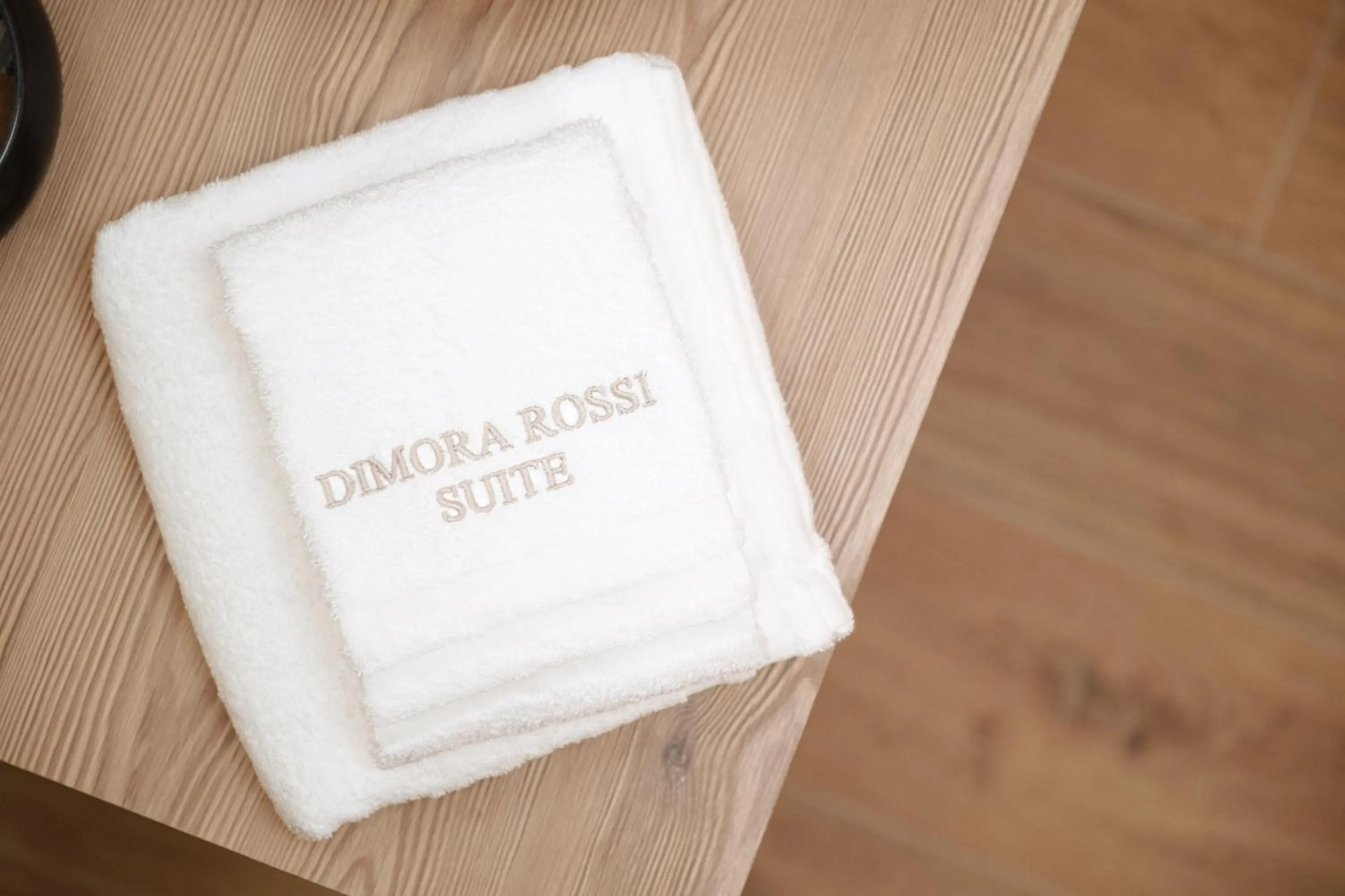 towels in ALBERGO DIFFUSO Dimora Rossi Charme B&B