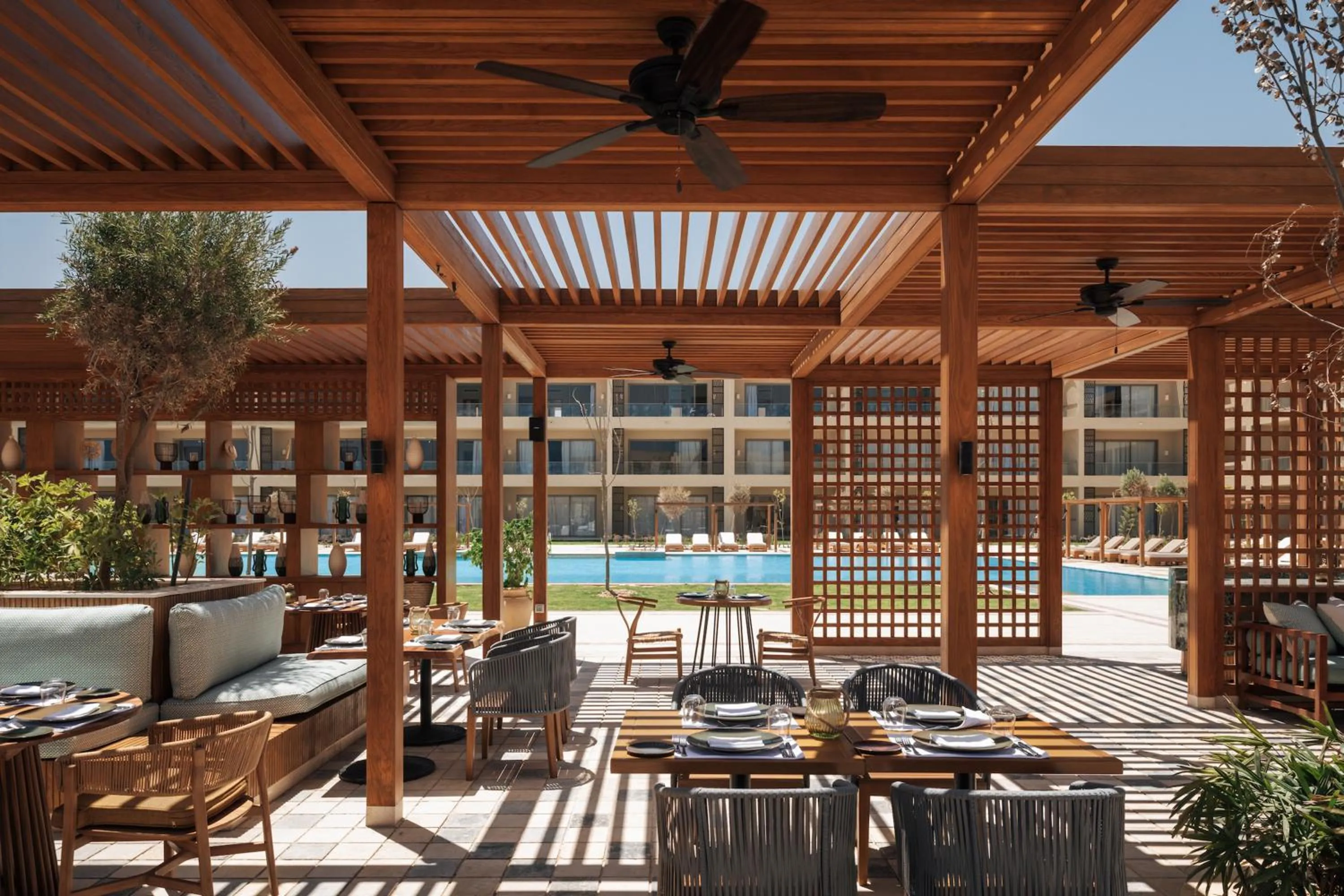 Restaurant/places to eat in Sakhra Hotel & Spa, Almaza Bay