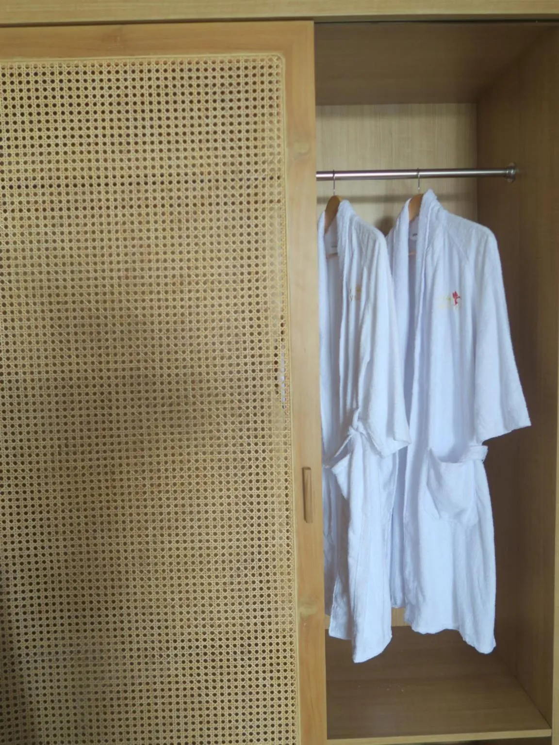 wardrobe in VILLA VALITO