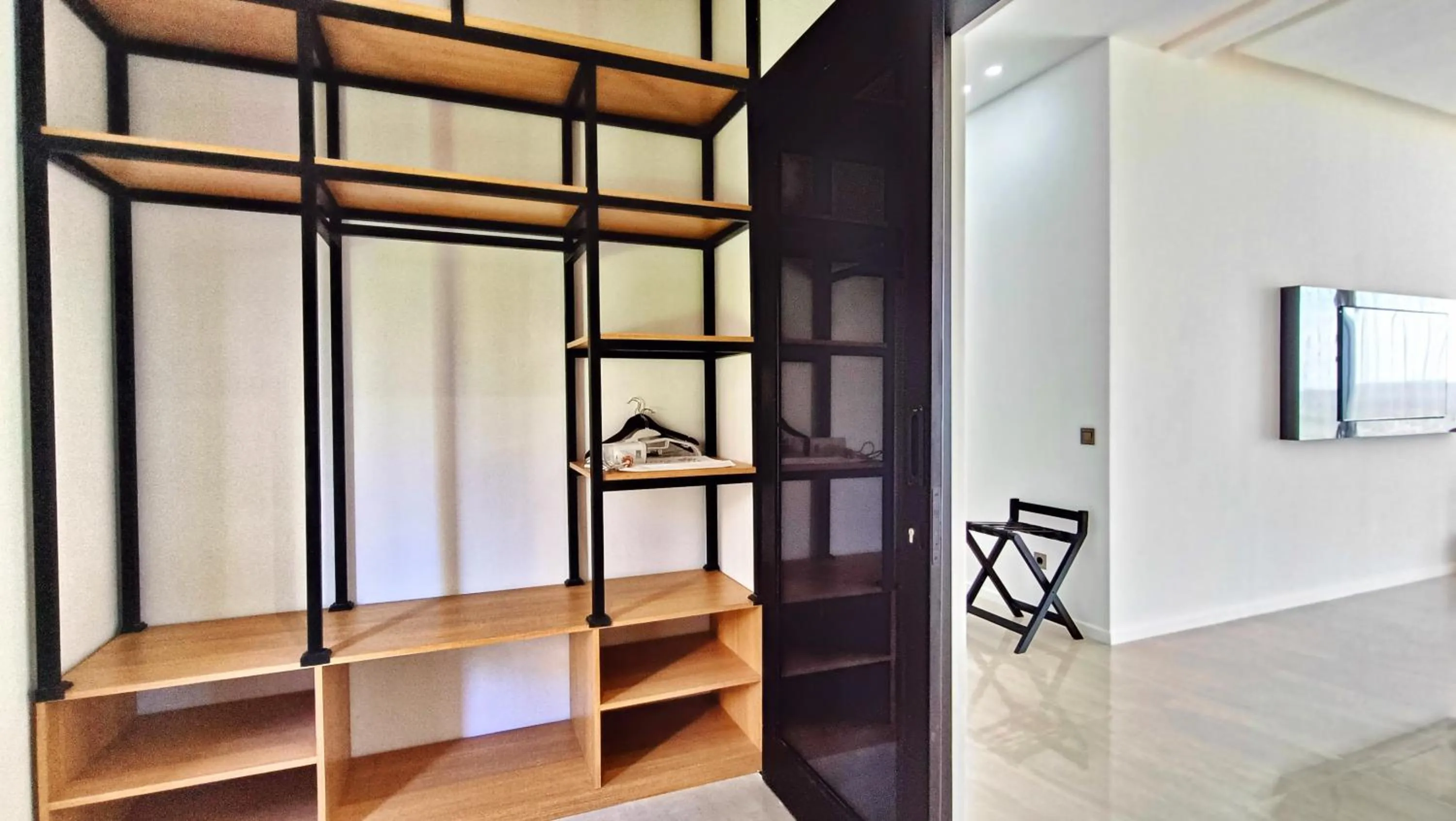 wardrobe in VILLA VALITO
