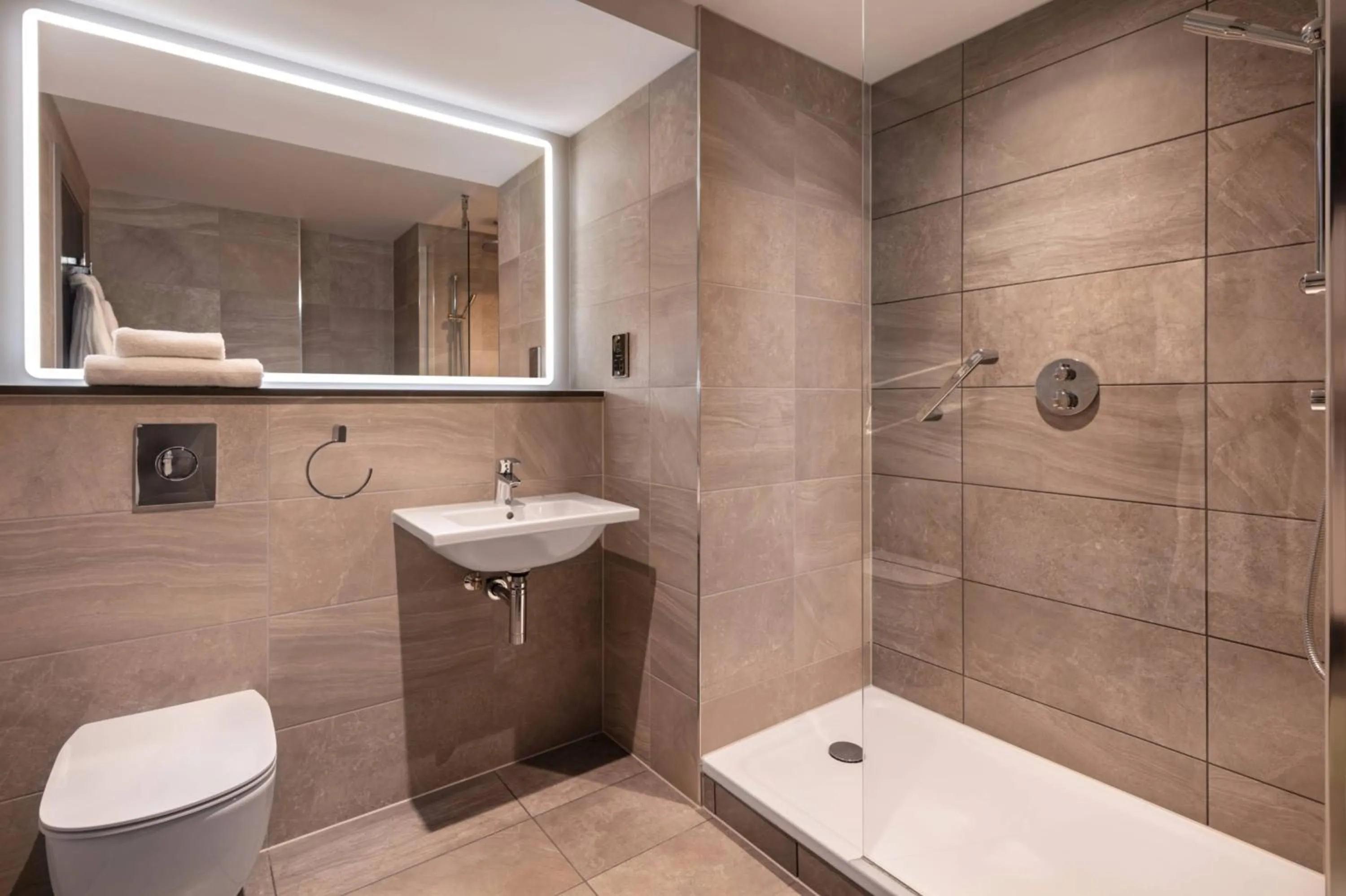 Shower in Maldron Hotel Shoreditch London