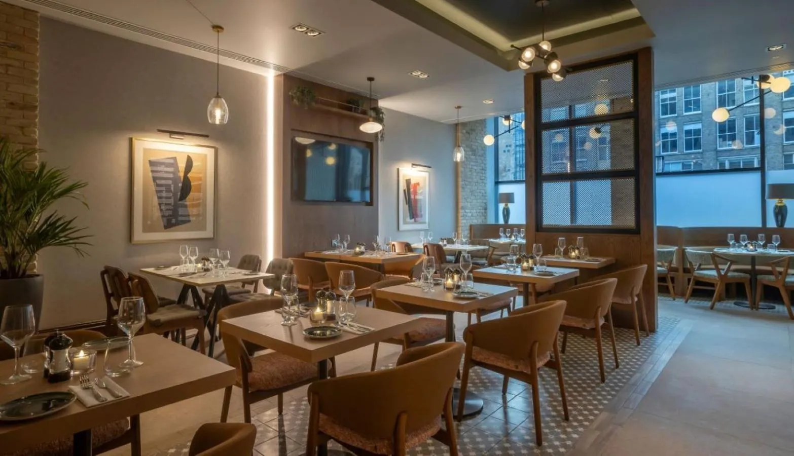 Restaurant/places to eat in Maldron Hotel Shoreditch London