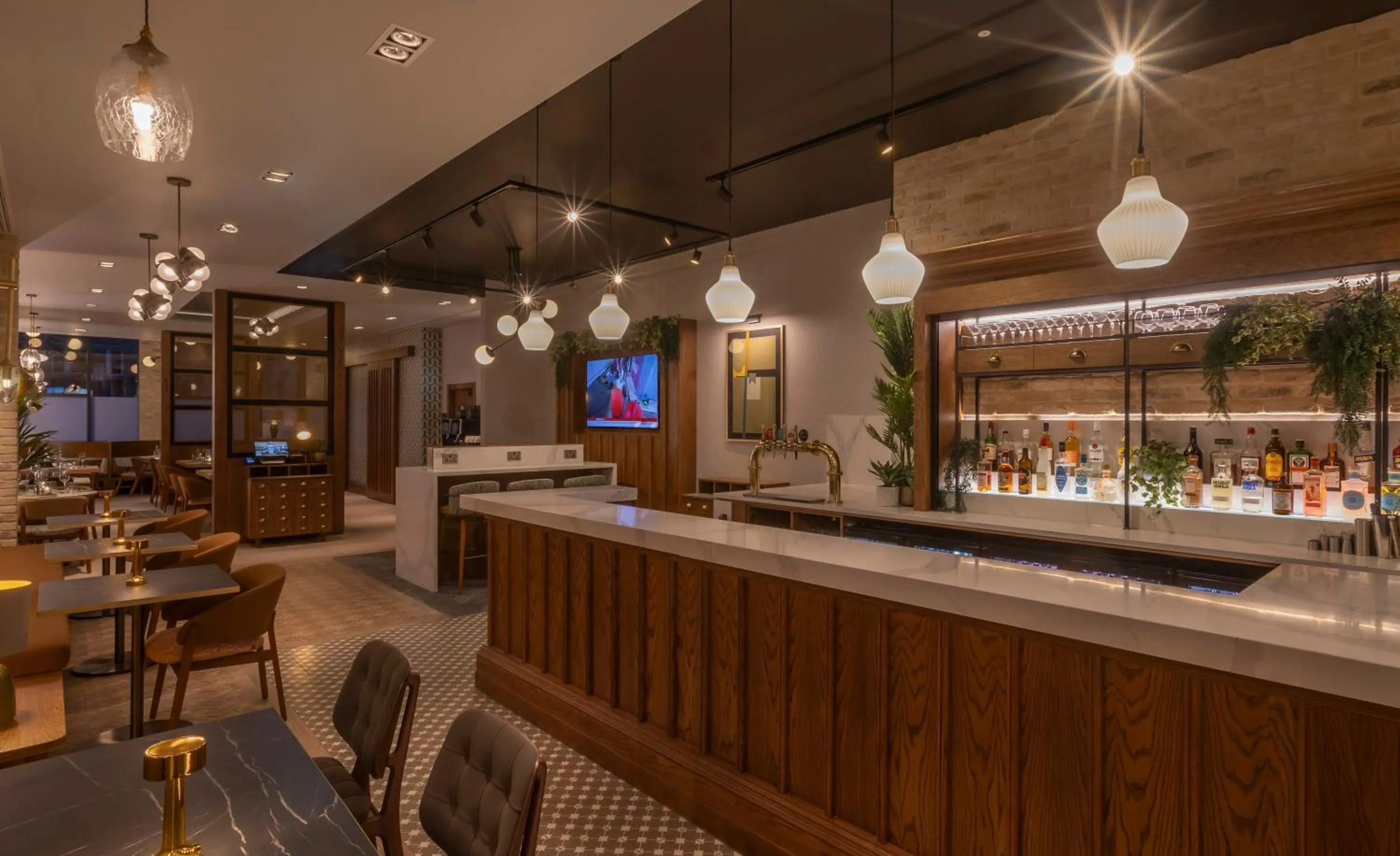 Restaurant/places to eat in Maldron Hotel Shoreditch London