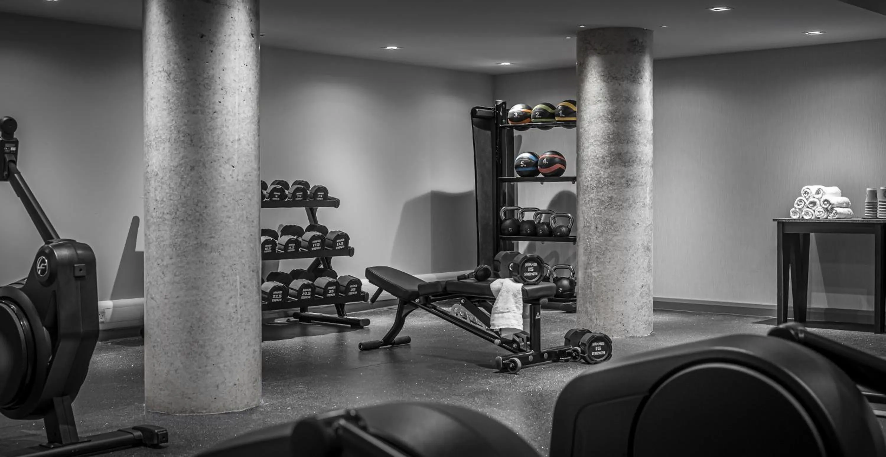 Fitness centre/facilities in Maldron Hotel Brighton City Centre