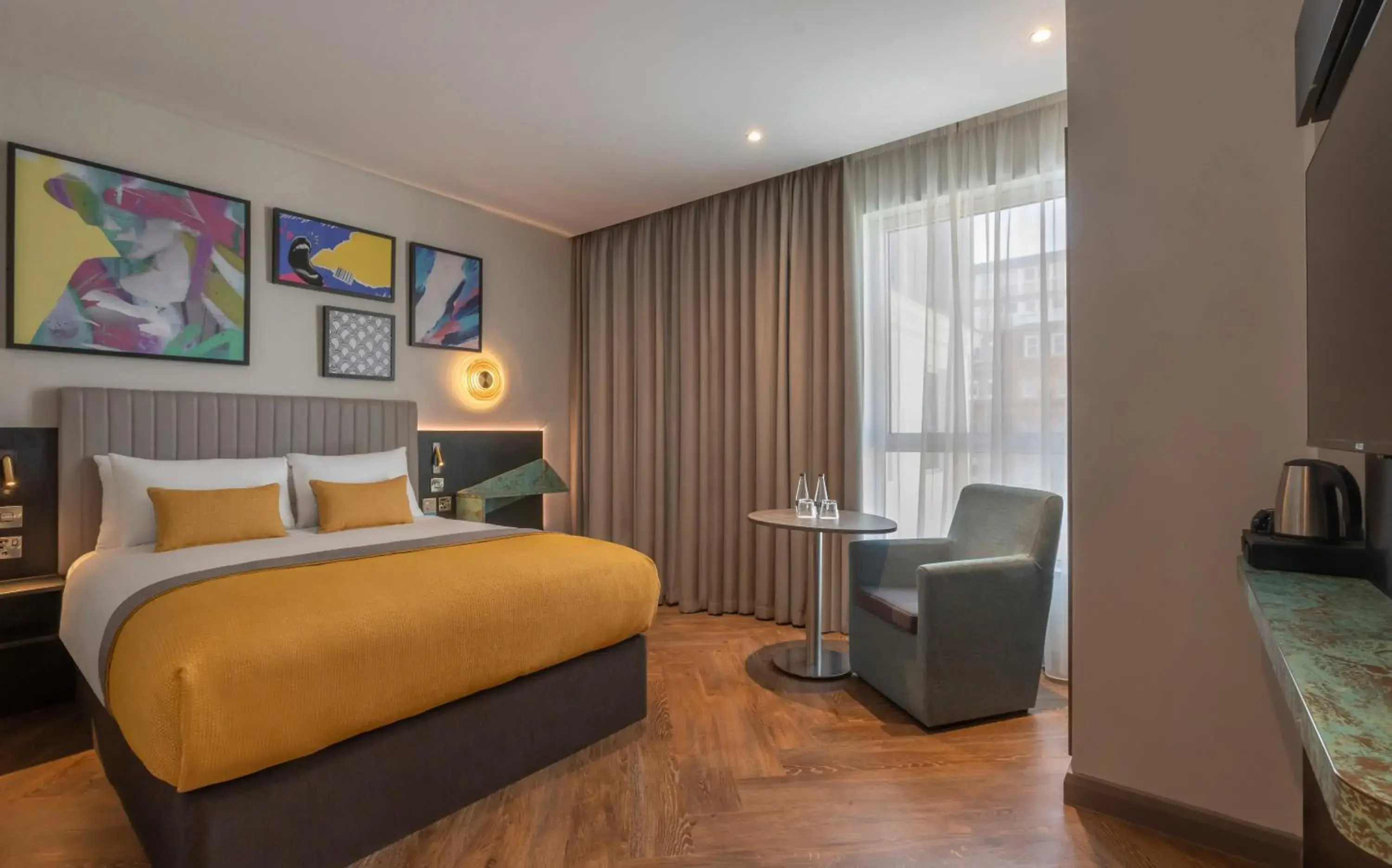 Executive King Room in Maldron Hotel Brighton City Centre Executive King Room in Maldron Hotel Brighton City Centre