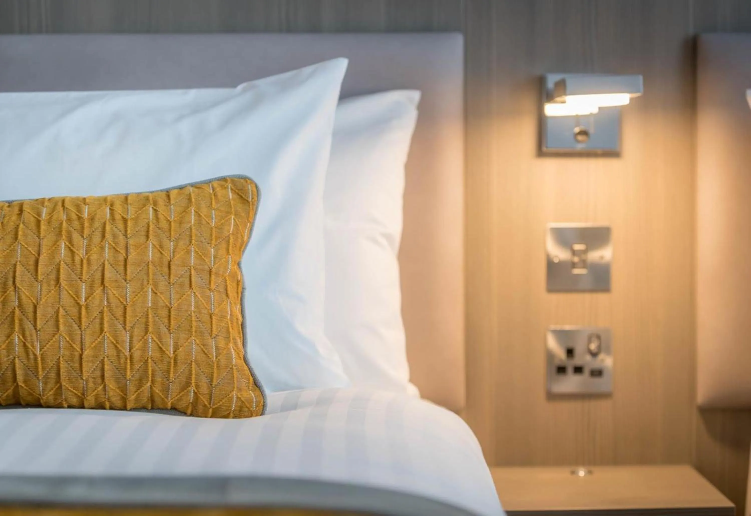 Bedroom, Bed in Maldron Hotel Manchester Cathedral Quarter